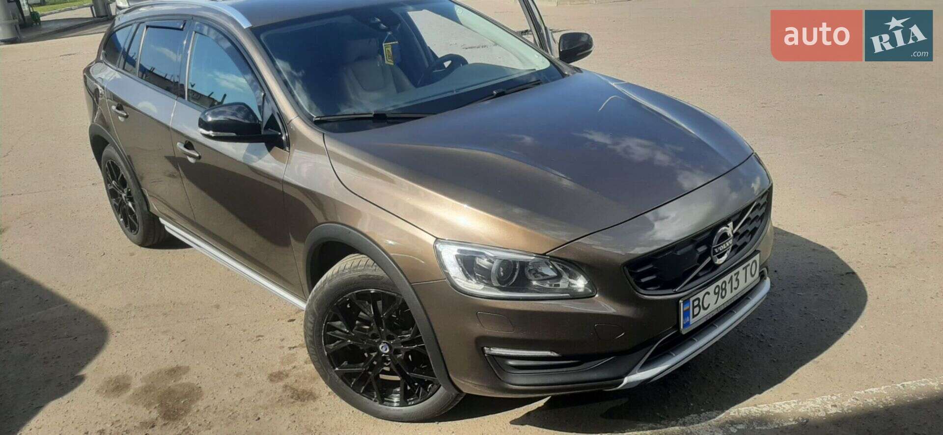 Volvo V60Cc 2017 VIN YV1FZARCDJ2050427 фото оголошення 11 з 52