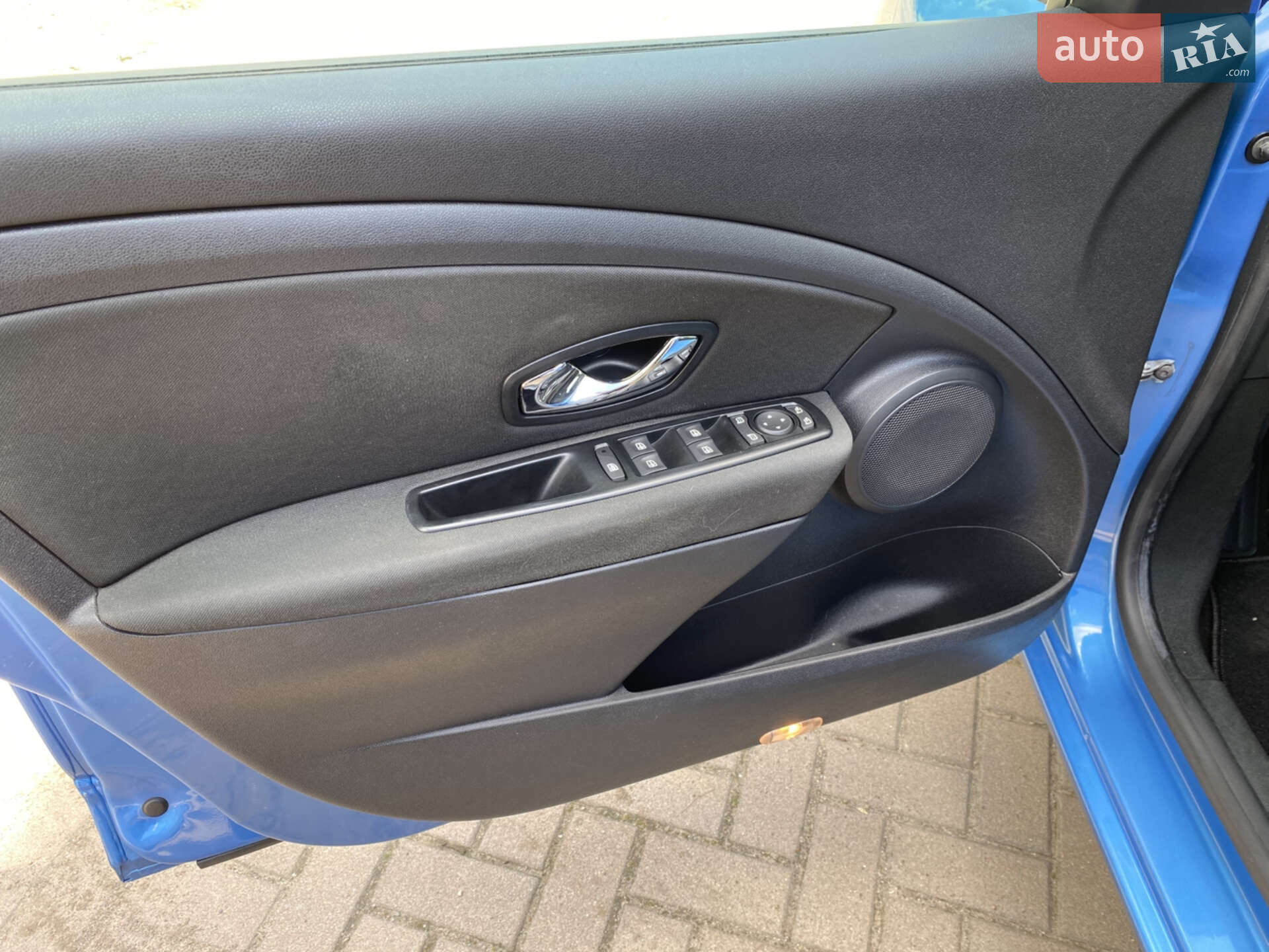 Renault Megane 2012 VIN VF1KZ140647809628 фото оголошення 4 з 16