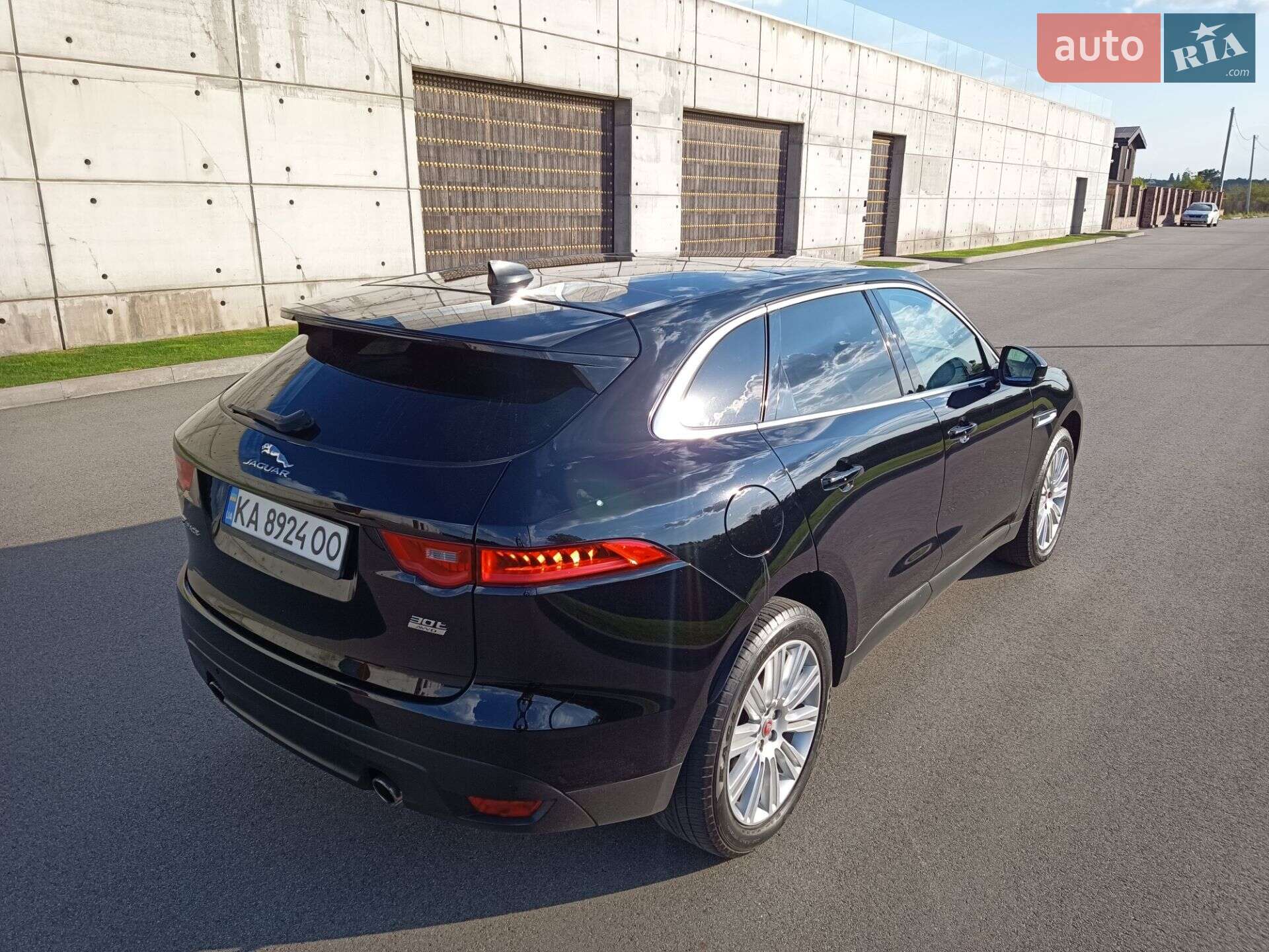 Jaguar F-Pace 2019 VIN SADCK2GX3LA635626 фото оголошення 3 з 68