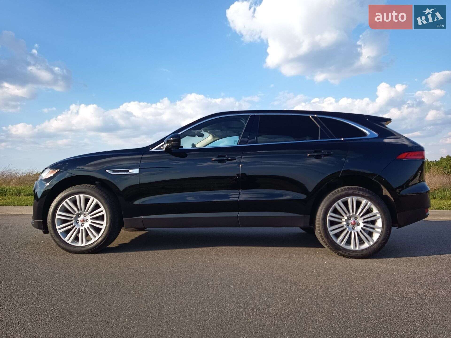 Jaguar F-Pace 2019 VIN SADCK2GX3LA635626 фото оголошення 11 з 68