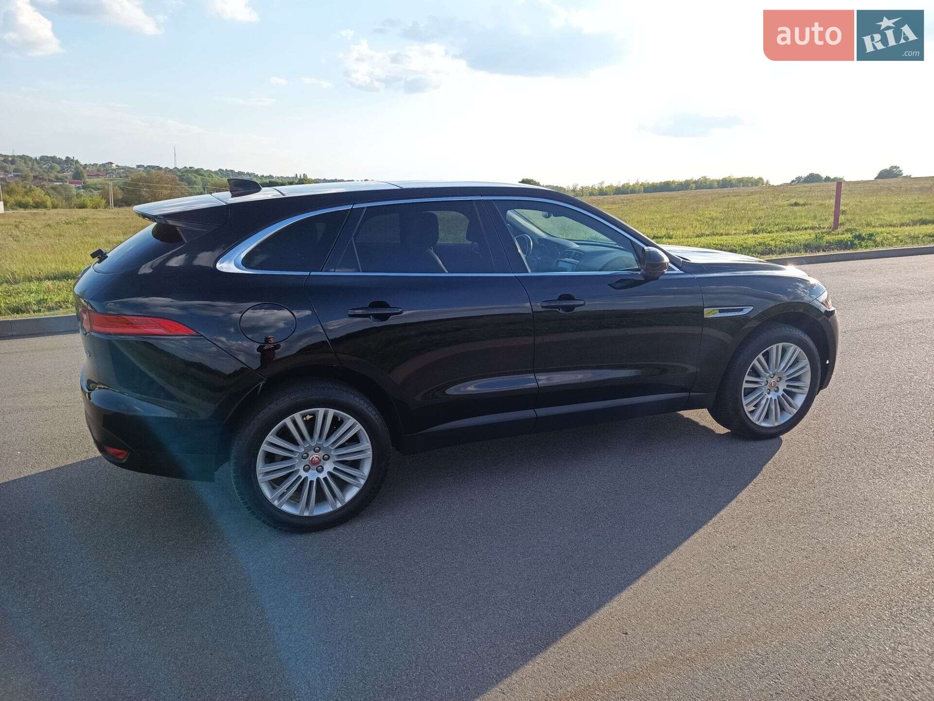 Jaguar F-Pace 2019 VIN SADCK2GX3LA635626 фото оголошення 24 з 68
