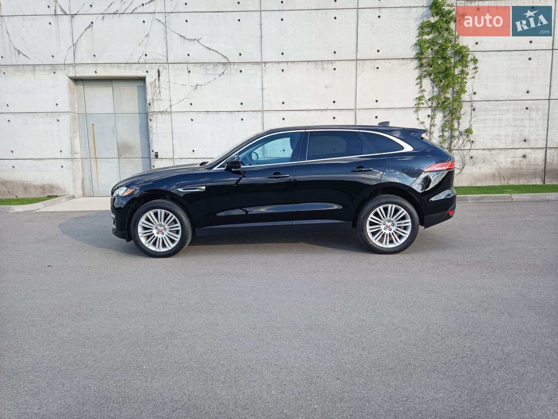 Jaguar F-Pace 2019 VIN SADCK2GX3LA635626 фото оголошення 43 з 68