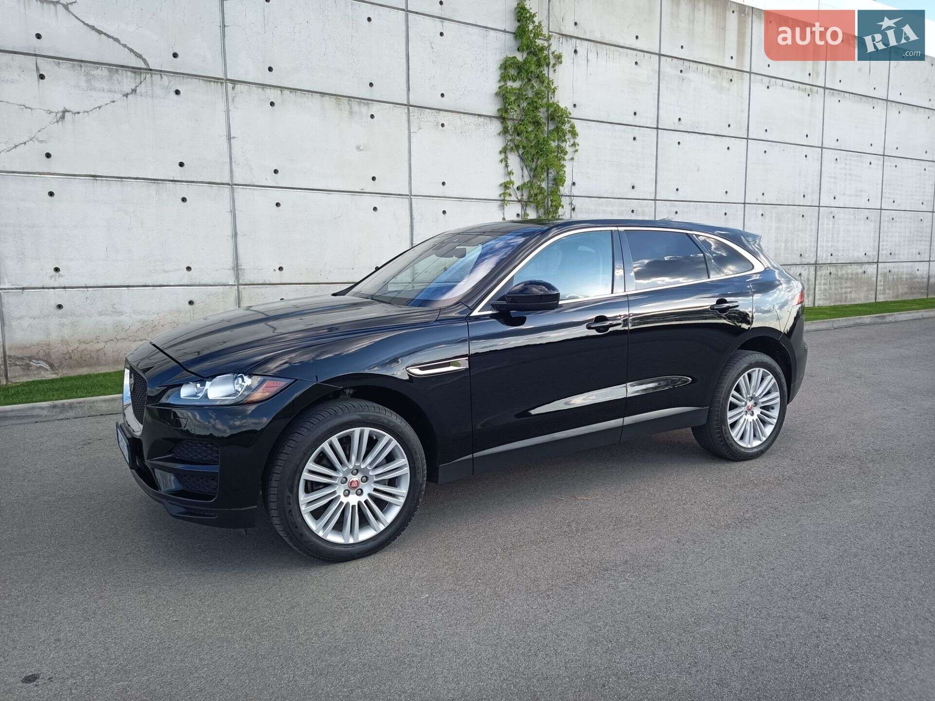 Jaguar F-Pace 2019 VIN SADCK2GX3LA635626 фото оголошення 65 з 68