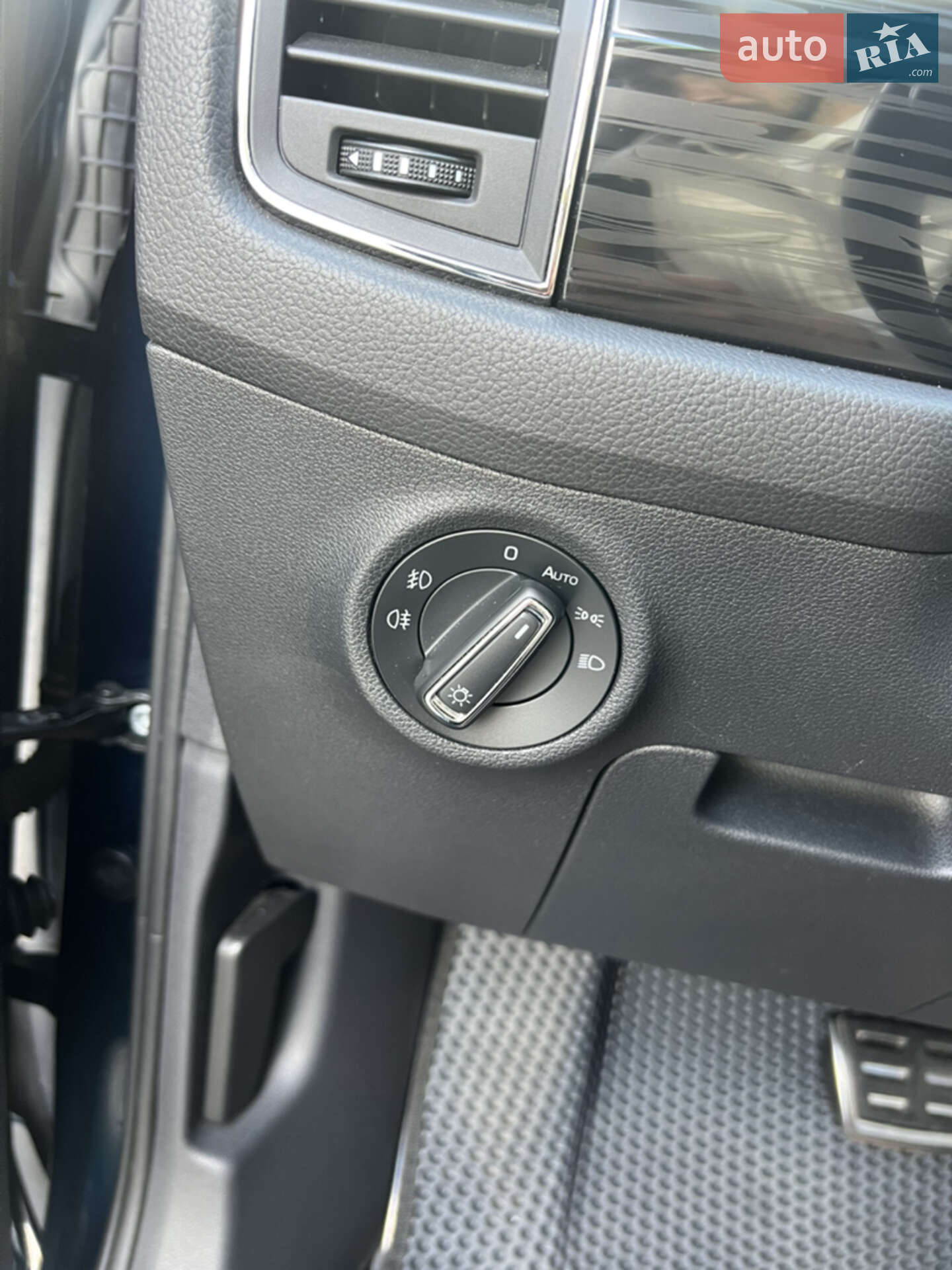 Skoda Kodiaq 2018 VIN TMBLJ7NS2J8081700 фото оголошення 7 з 21