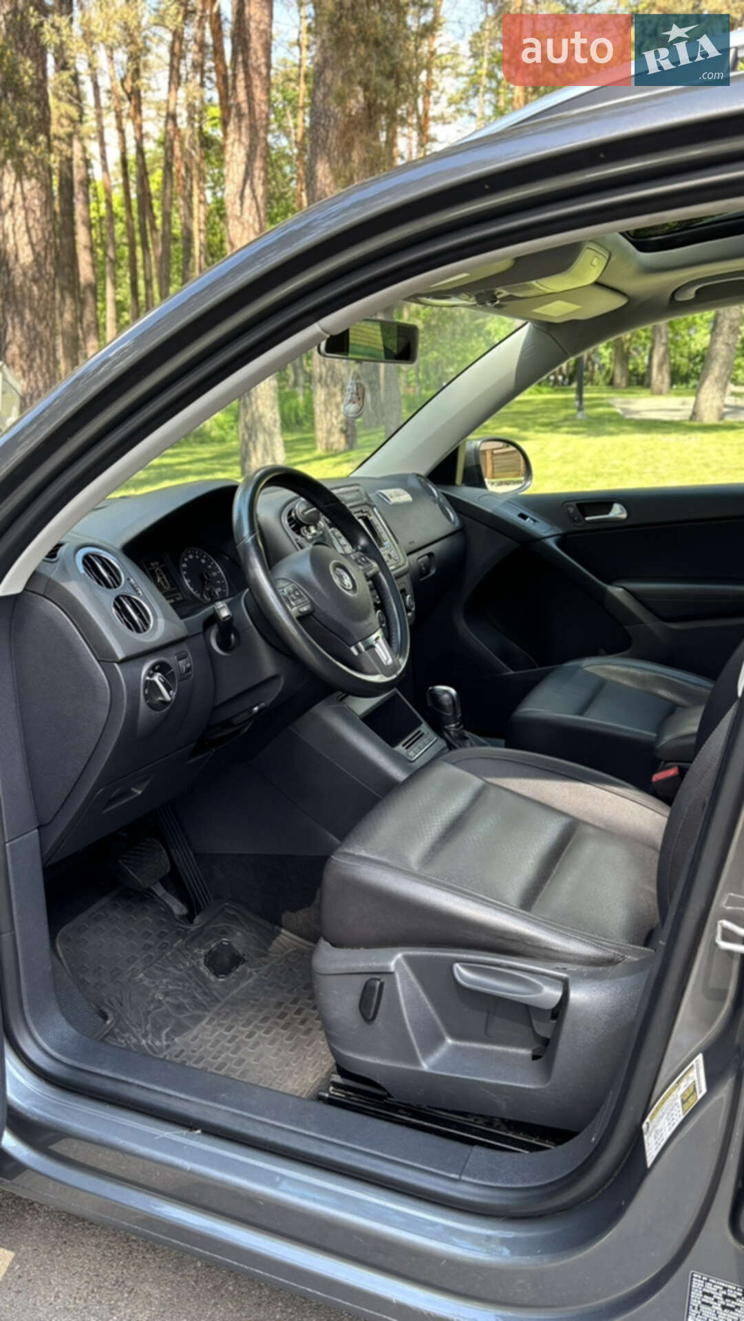 Volkswagen Tiguan 2012 VIN WVGAV7AX2CW006275 фото оголошення 13 з 17