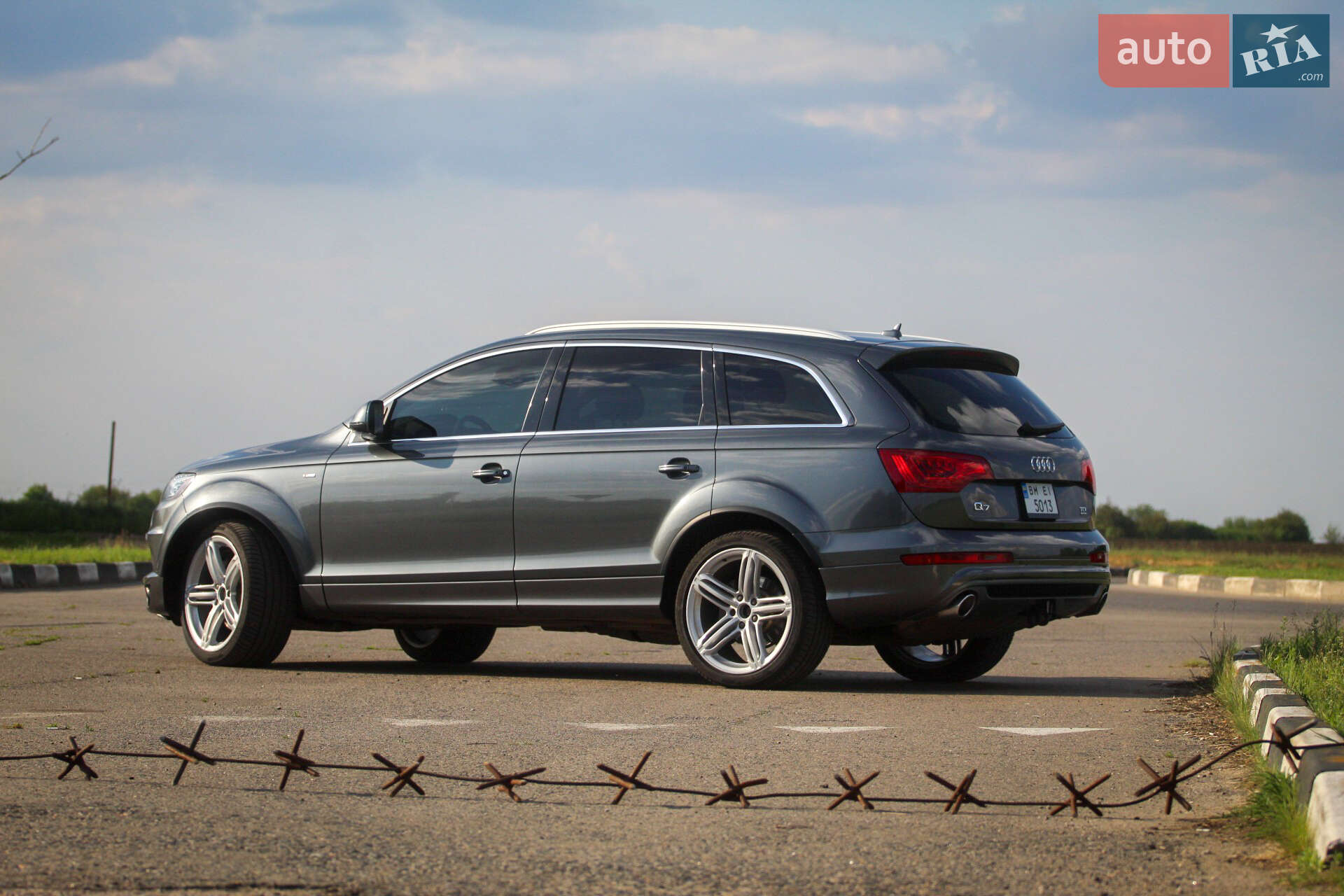 Audi Q7 2011 VIN WA1WMAFE5BD007278 фото оголошення 4 з 15
