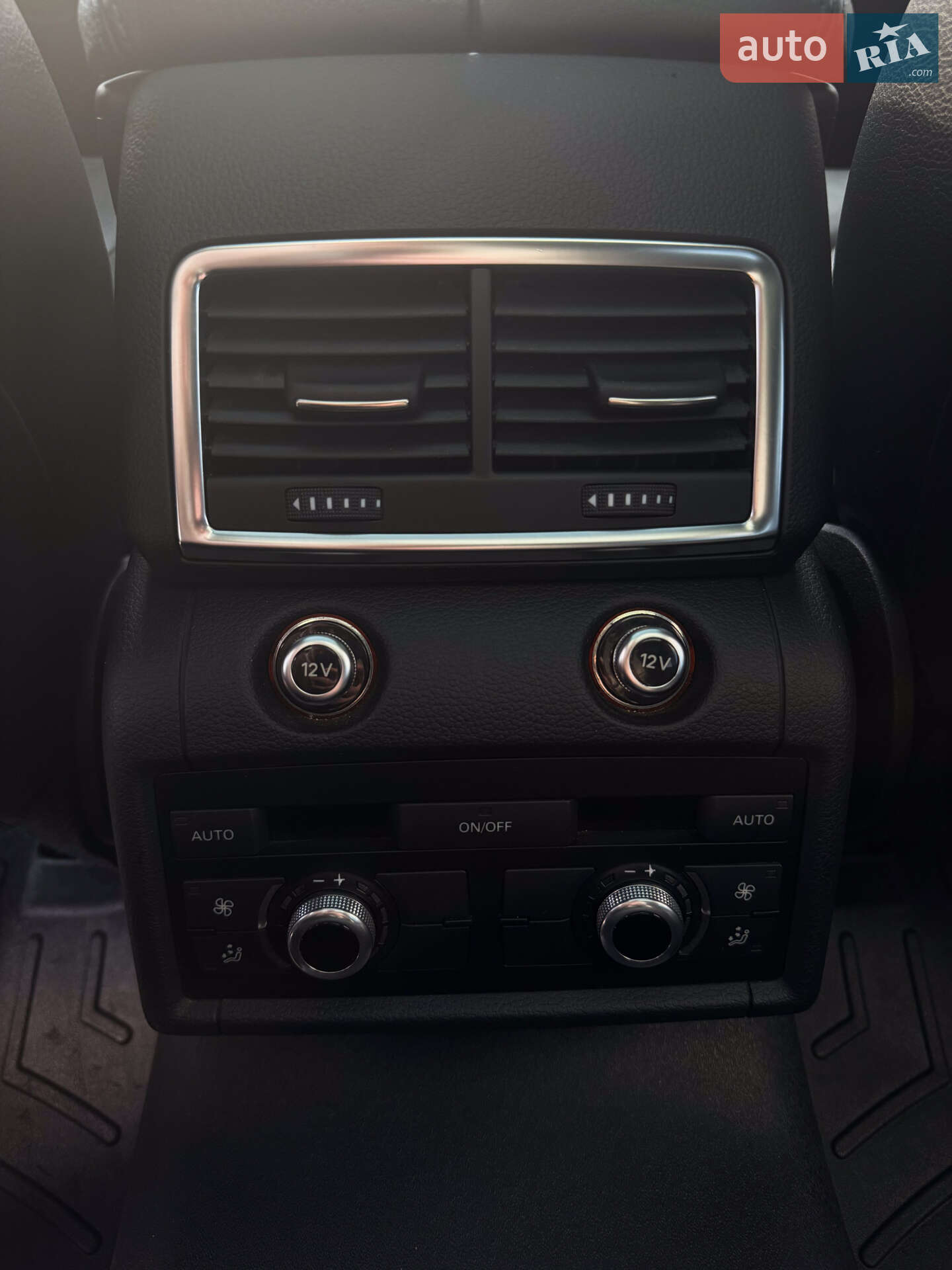 Audi Q7 2011 VIN WA1WMAFE5BD007278 фото оголошення 13 з 15