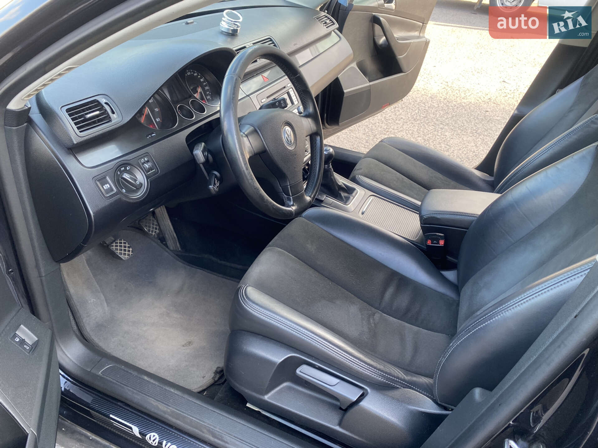 Volkswagen Passat 2006 VIN WVWZZZ3CZ7E104070 фото оголошення 12 з 16