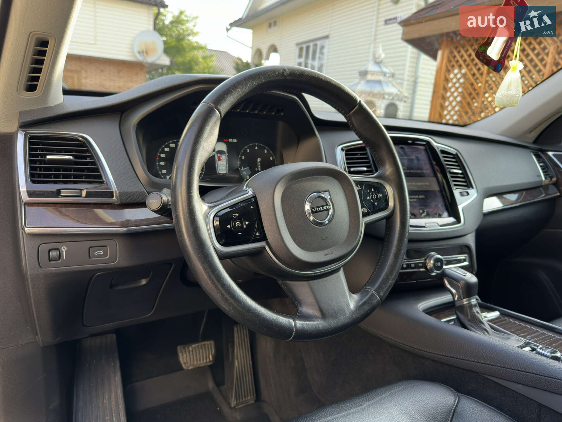 Volvo Xc90 2016 VIN YV4A22PK9G1067604 фото оголошення 27 з 51