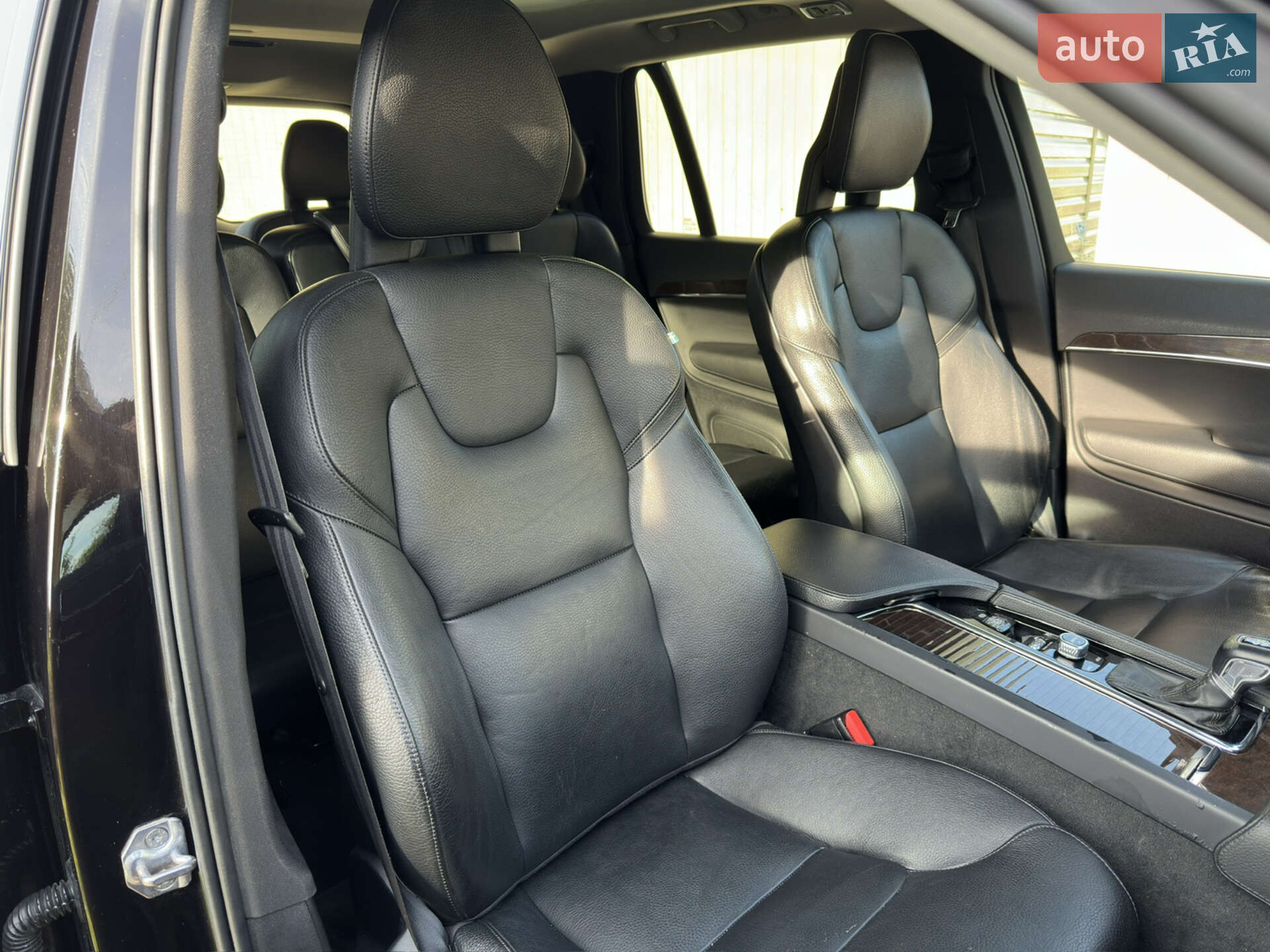 Volvo Xc90 2016 VIN YV4A22PK9G1067604 фото оголошення 24 з 51