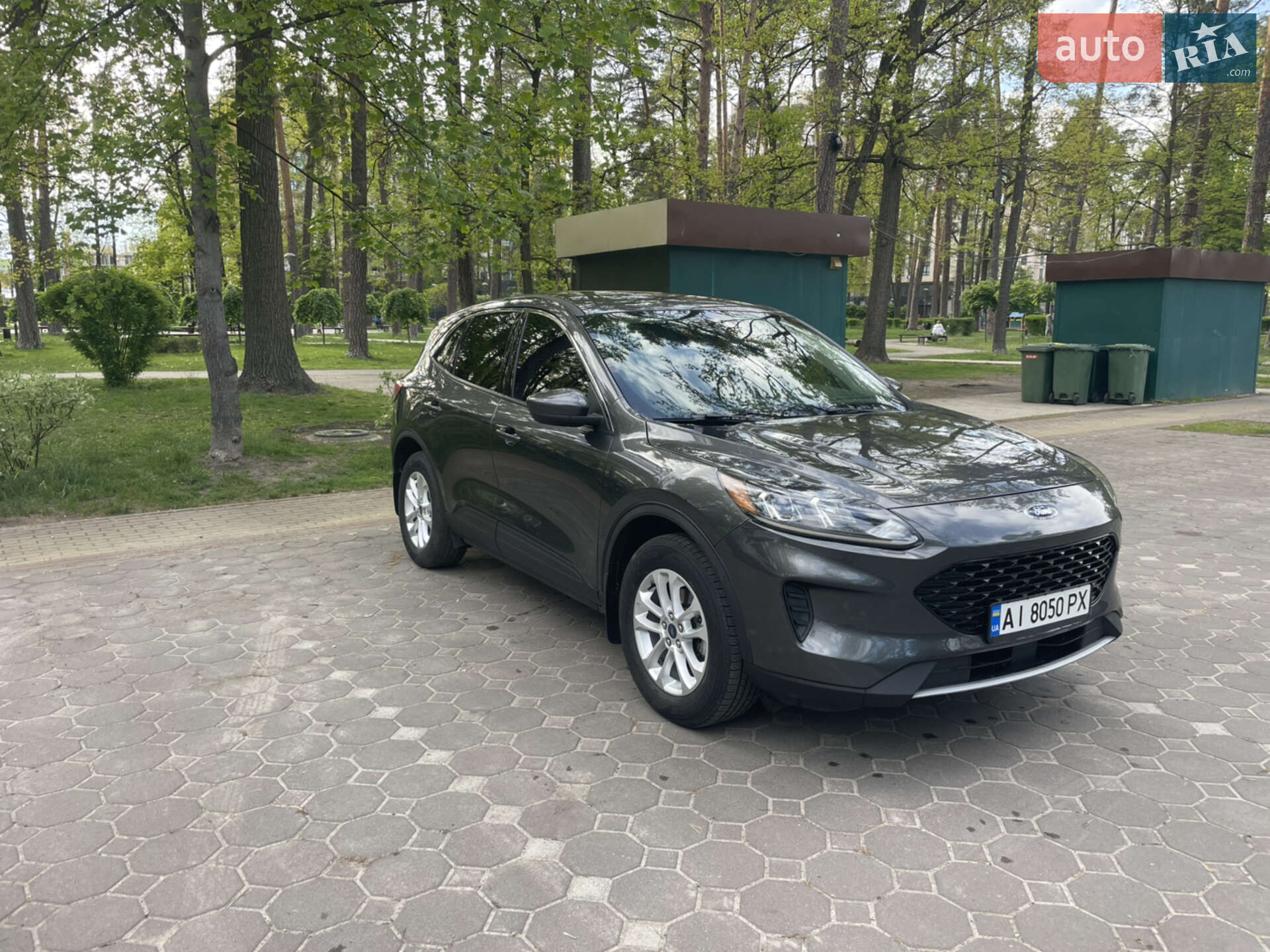 Ford Escape 2020 VIN 1FMCU9G68LUC51745 фото оголошення 4 з 14
