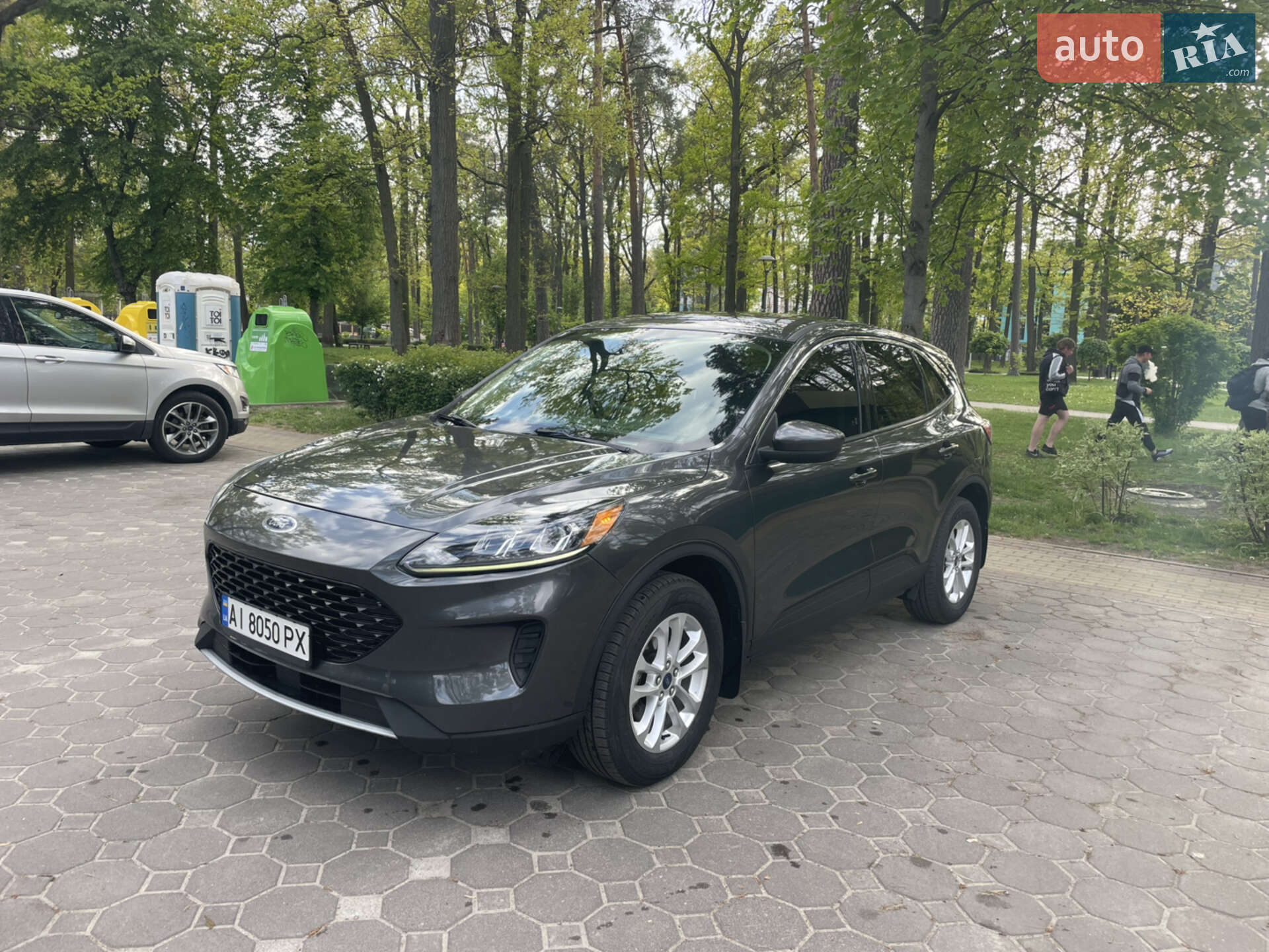 Ford Escape 2020 VIN 1FMCU9G68LUC51745 фото оголошення 3 з 14