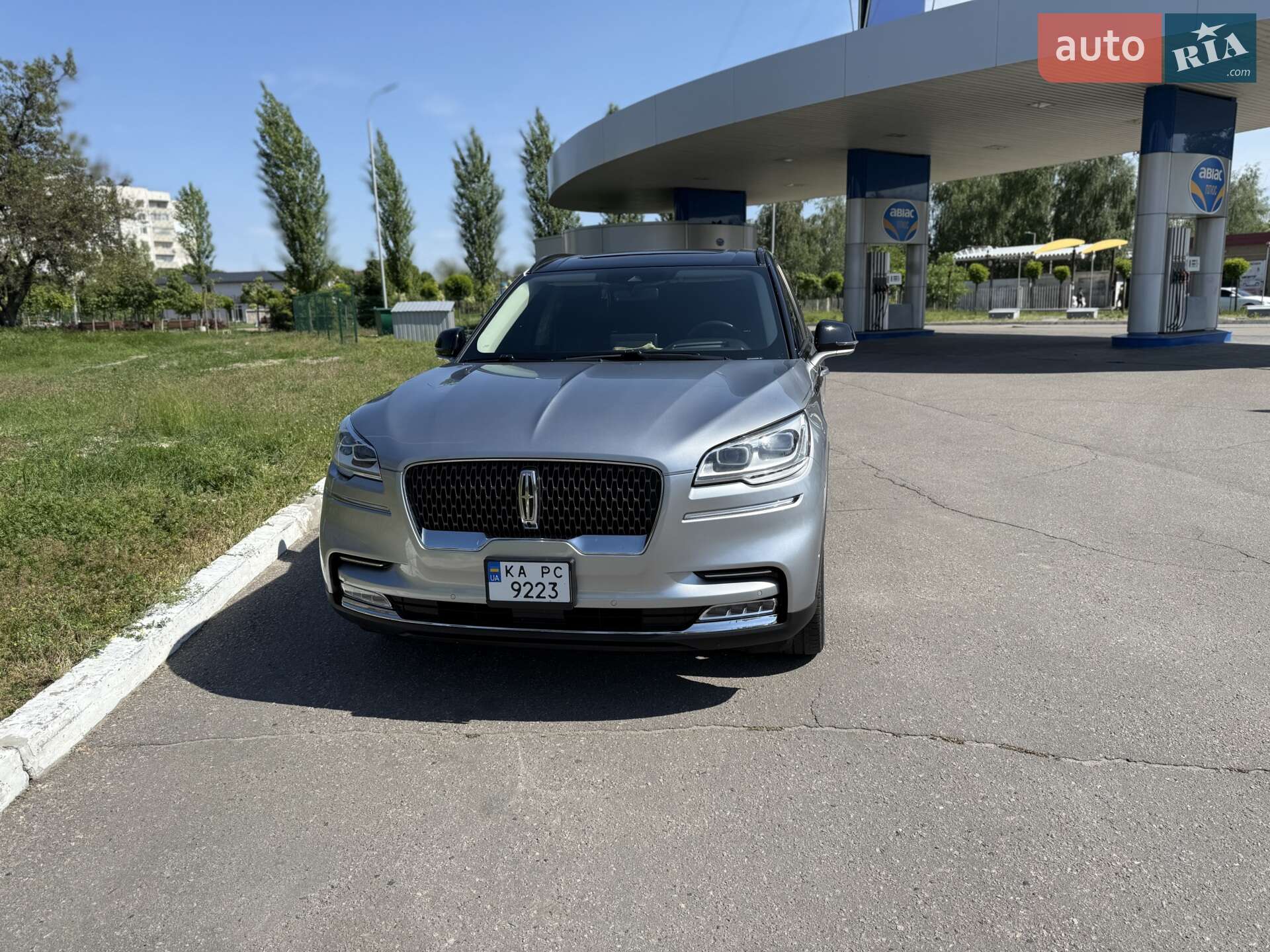 Lincoln Aviator 2020 VIN 5LM5J7XC3LGL26309 фото оголошення 5 з 23