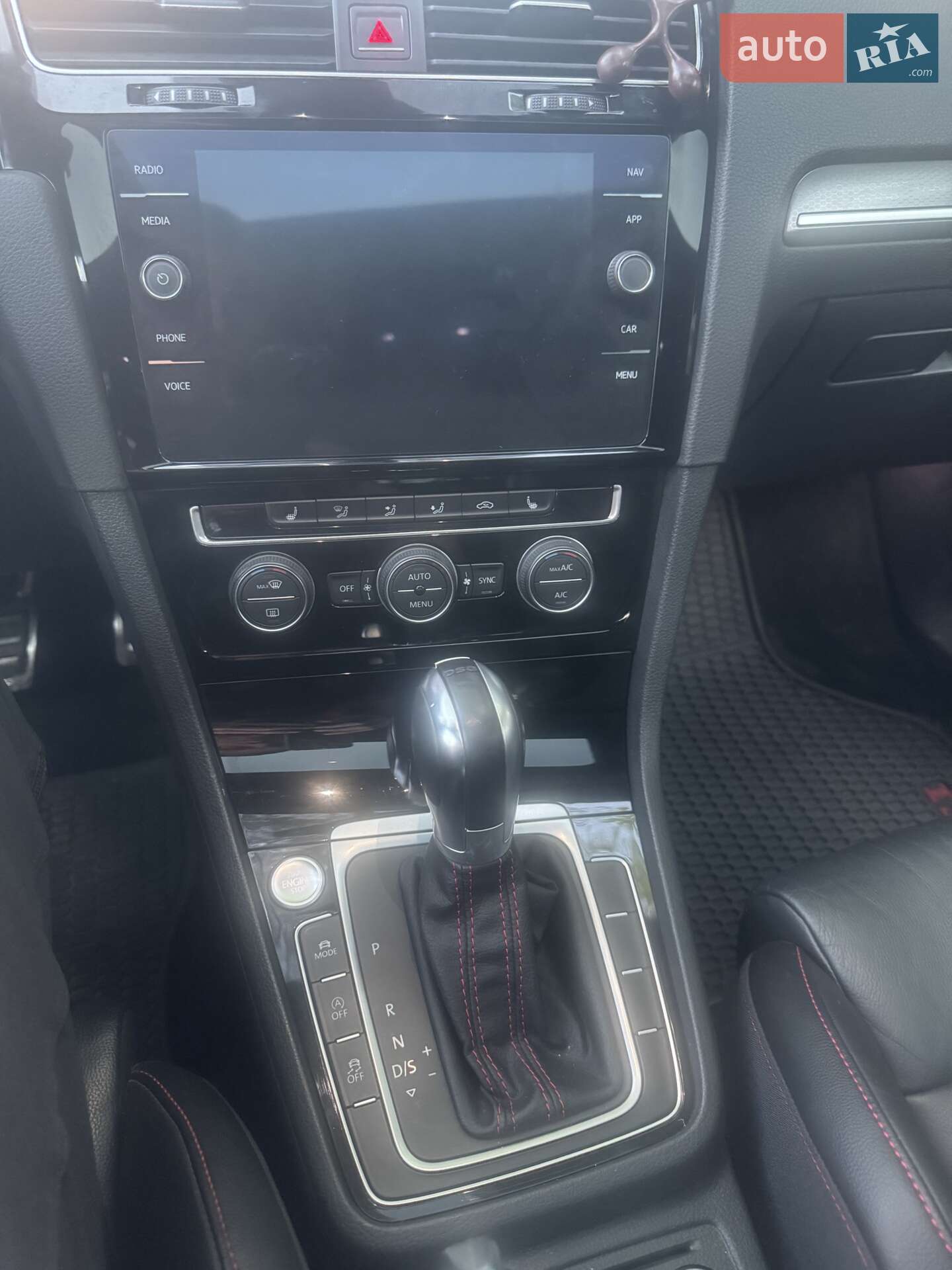 Volkswagen Golf GTI 2018 VIN 3VW447AU4JM295454 фото оголошення 4 з 17