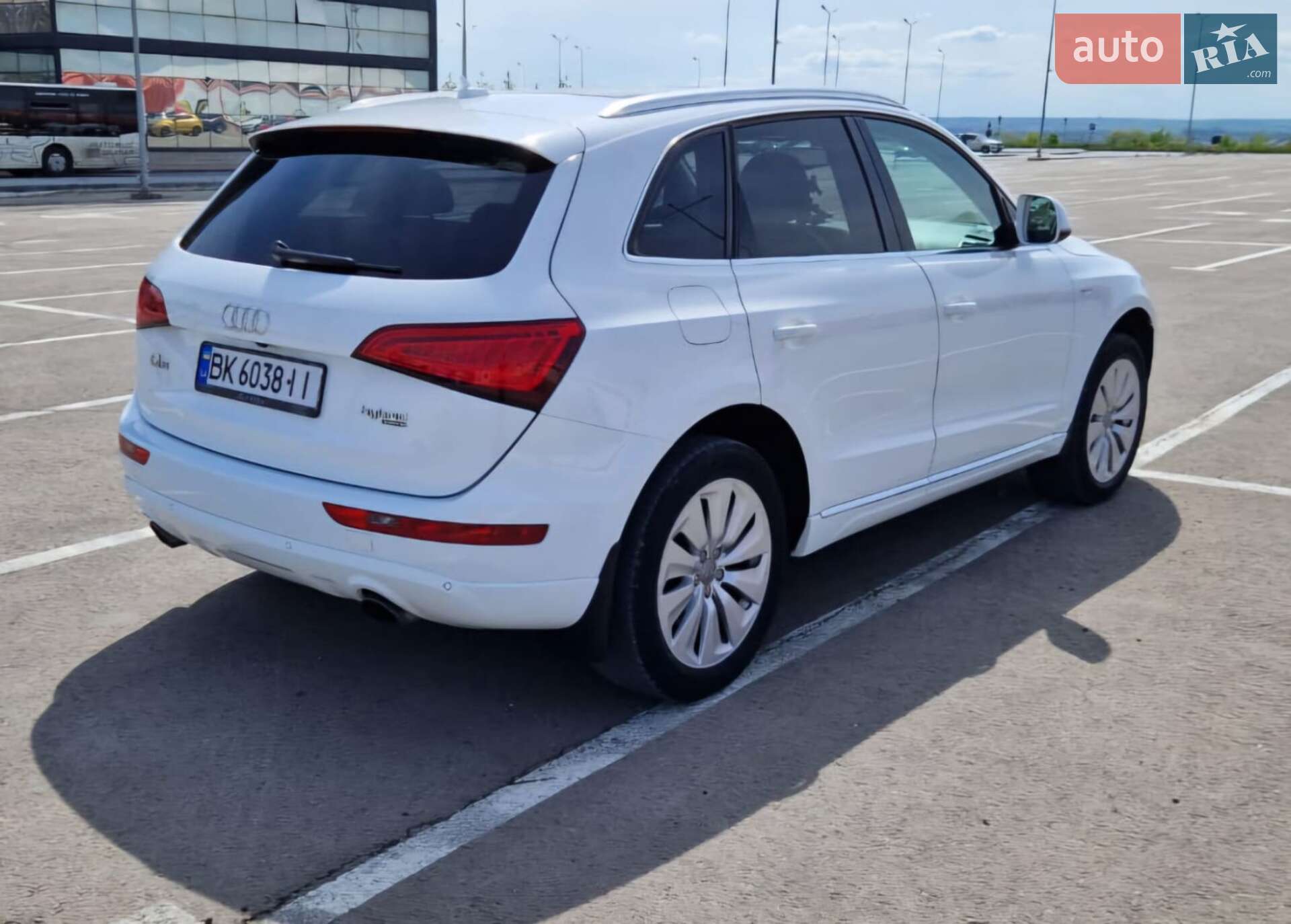 Audi Q5 2012 VIN WA1C8AFP6DA008047 фото оголошення 11 з 23
