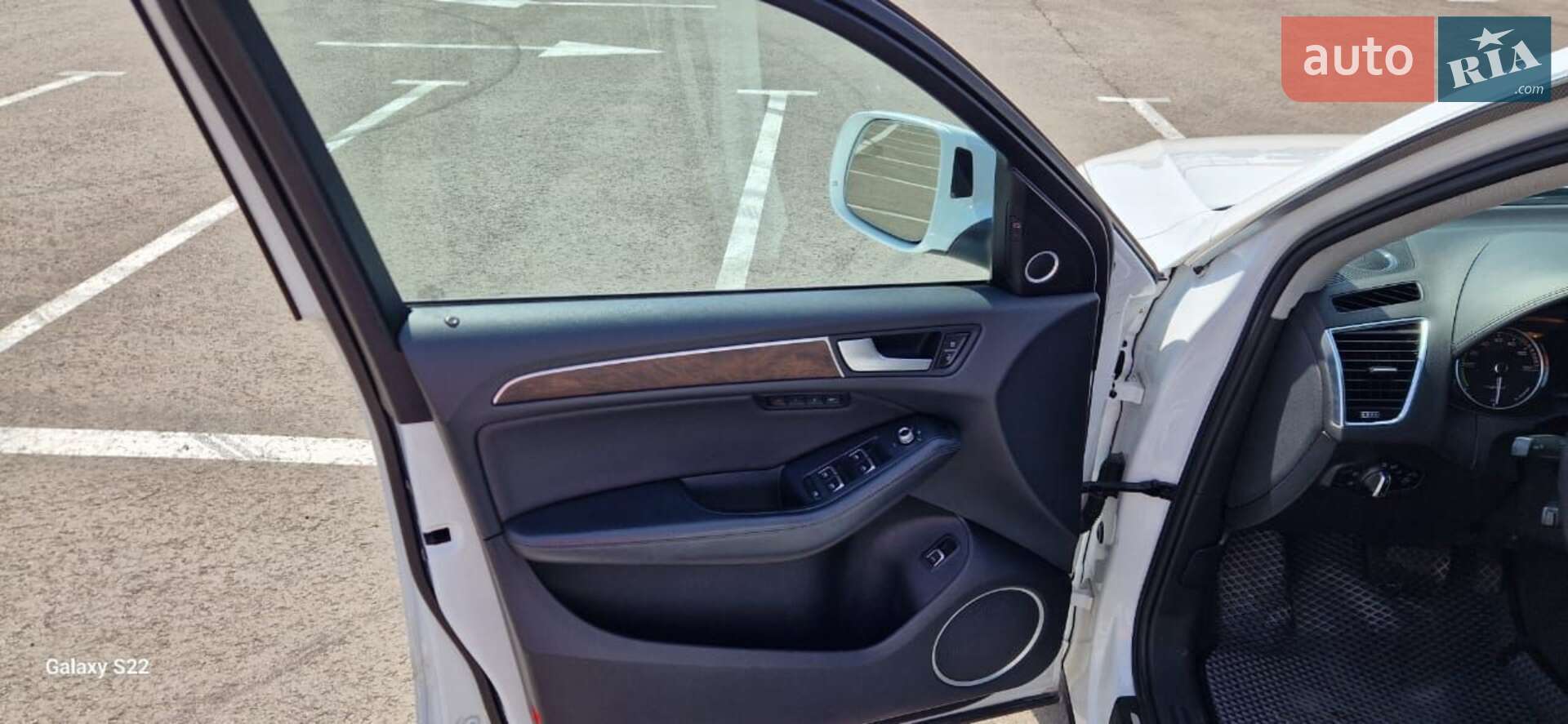 Audi Q5 2012 VIN WA1C8AFP6DA008047 фото оголошення 18 з 23