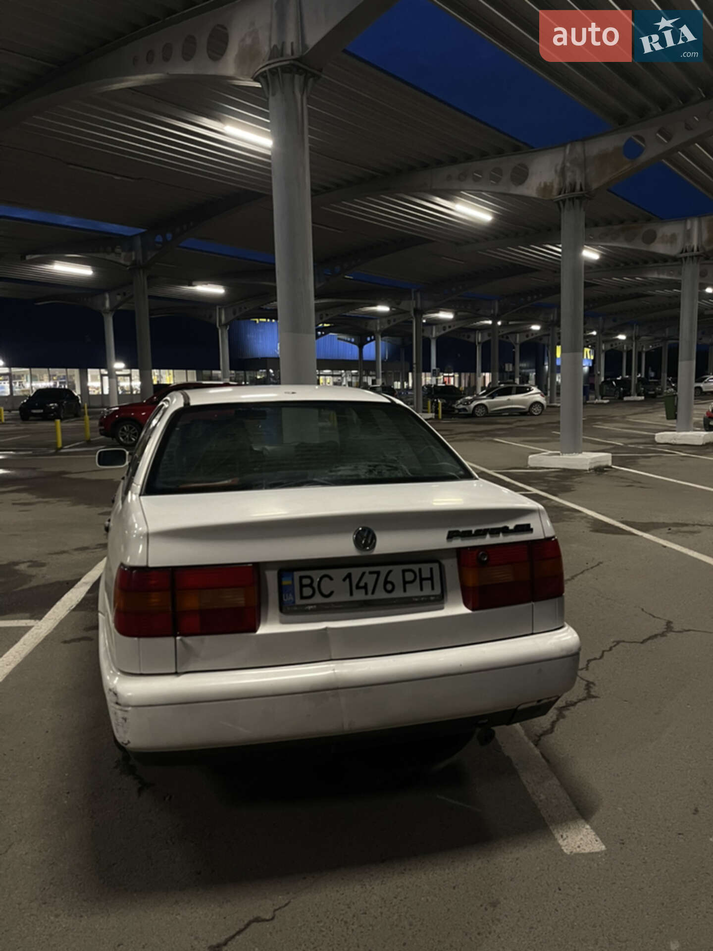 Volkswagen Passat 1995 VIN WVWZZZ3AZTE076504 фото оголошення 8 з 12
