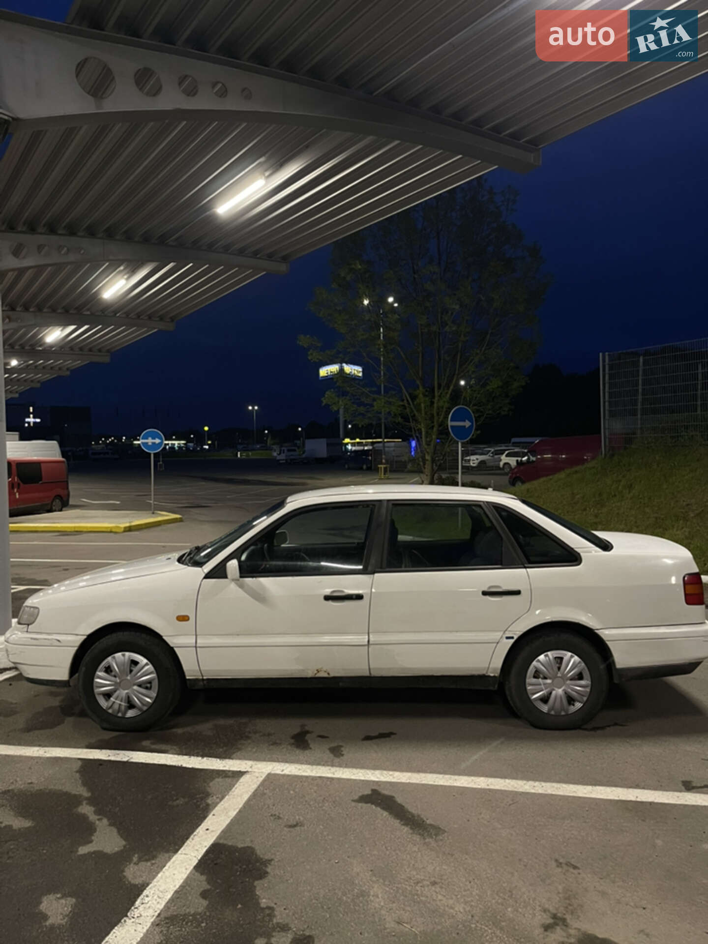 Volkswagen Passat 1995 VIN WVWZZZ3AZTE076504 фото оголошення 4 з 12