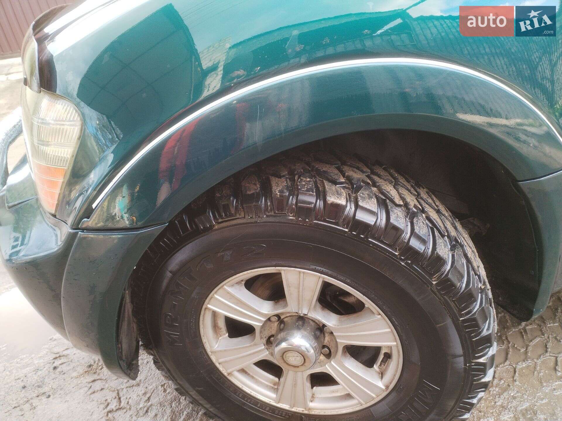 Mitsubishi Pajero 2000 VIN JMBLYV75W1J001580 фото оголошення 3 з 11