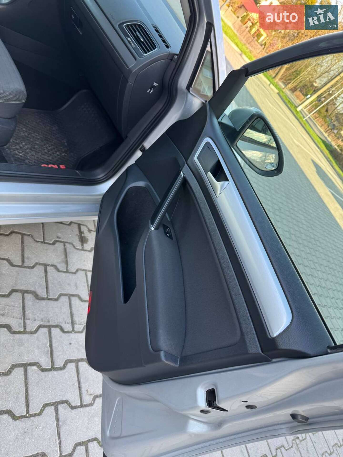 Volkswagen Golf 2016 VIN WVWZZZAUZGP521508 фото оголошення 9 з 33
