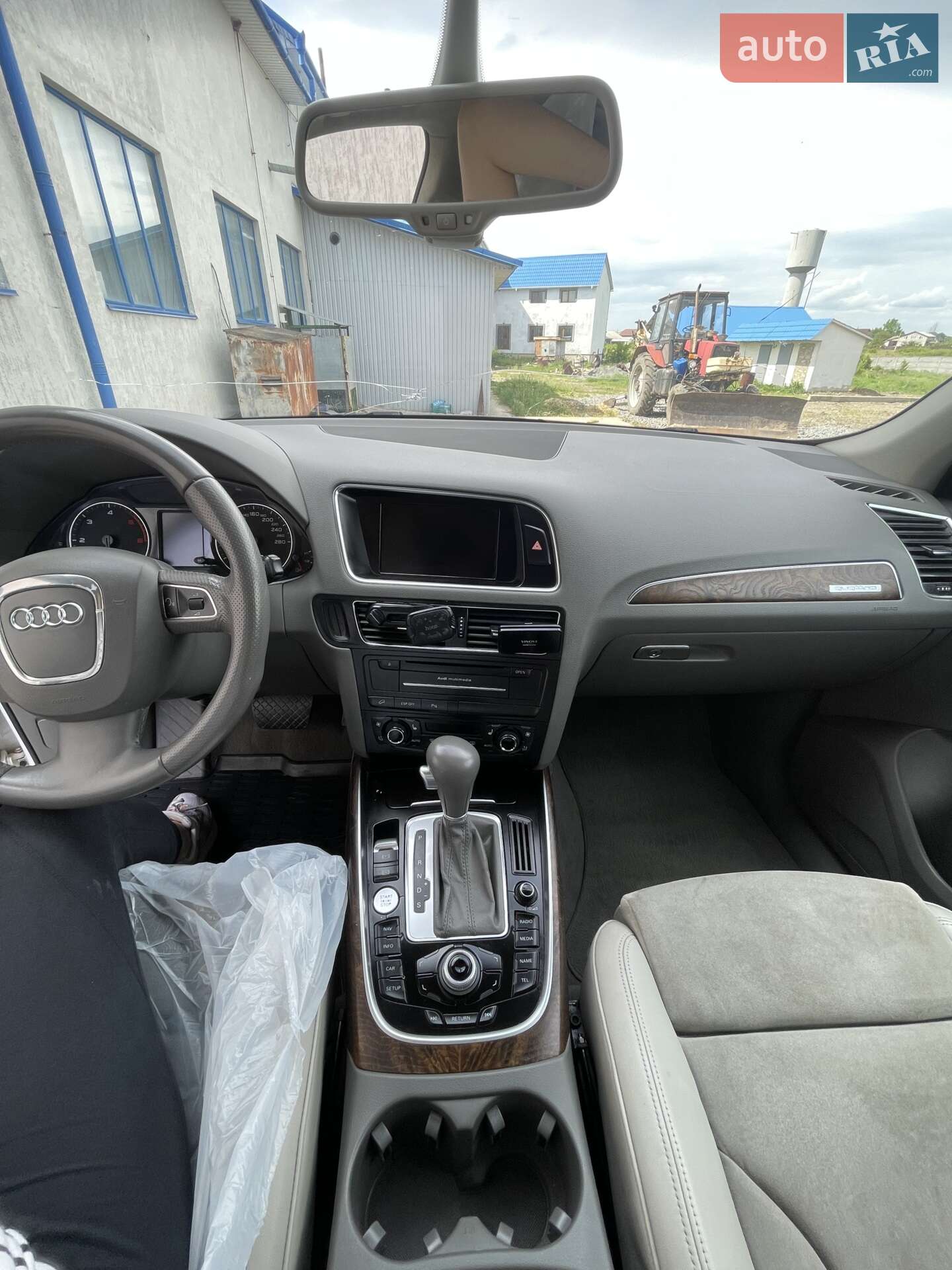 Audi Q5 2010 VIN WAUZZZ8R9AA050277 фото оголошення 9 з 11