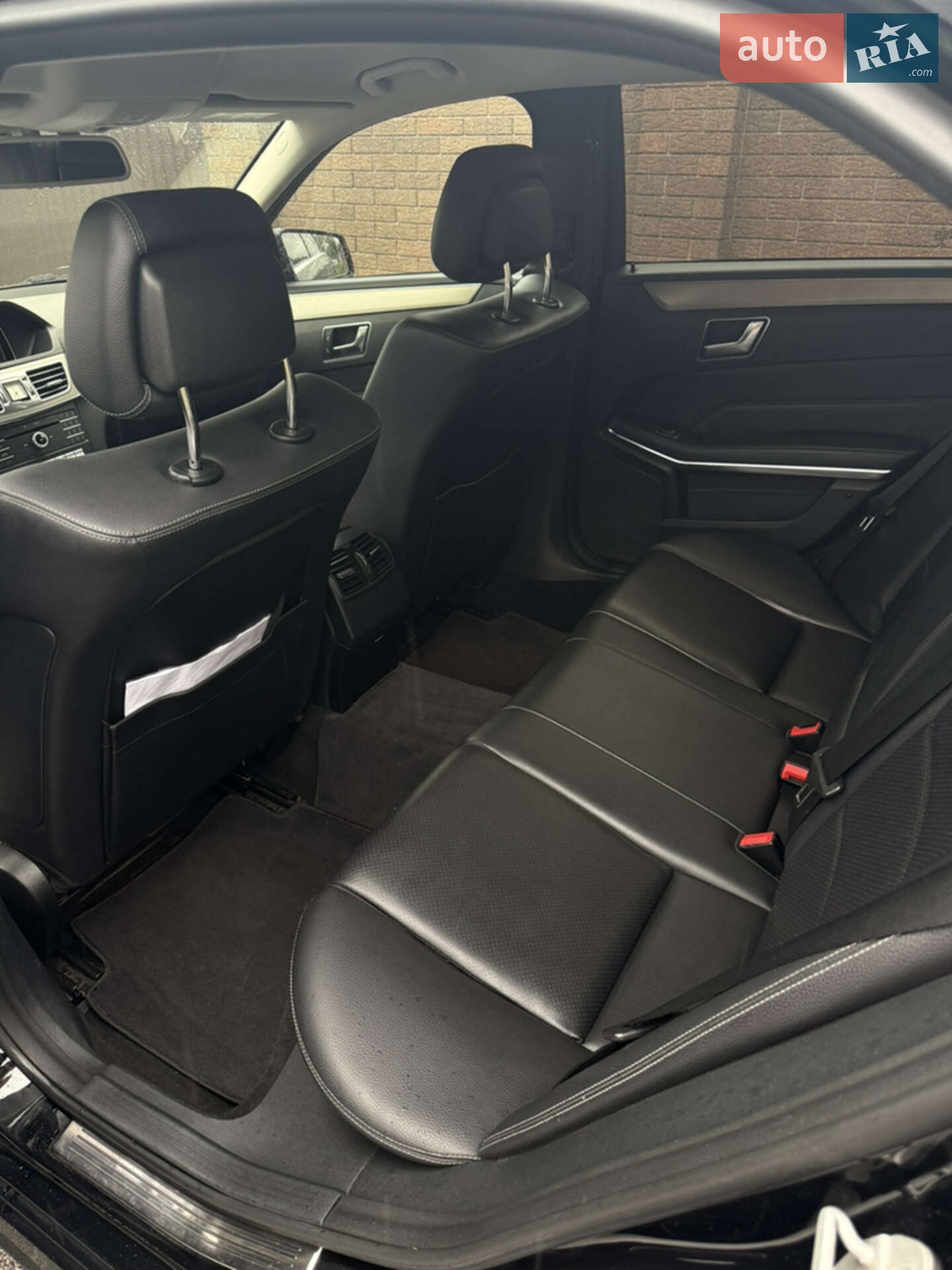 Mercedes-Benz E-Class 2015 VIN WDD2120061B246489 фото оголошення 18 з 20