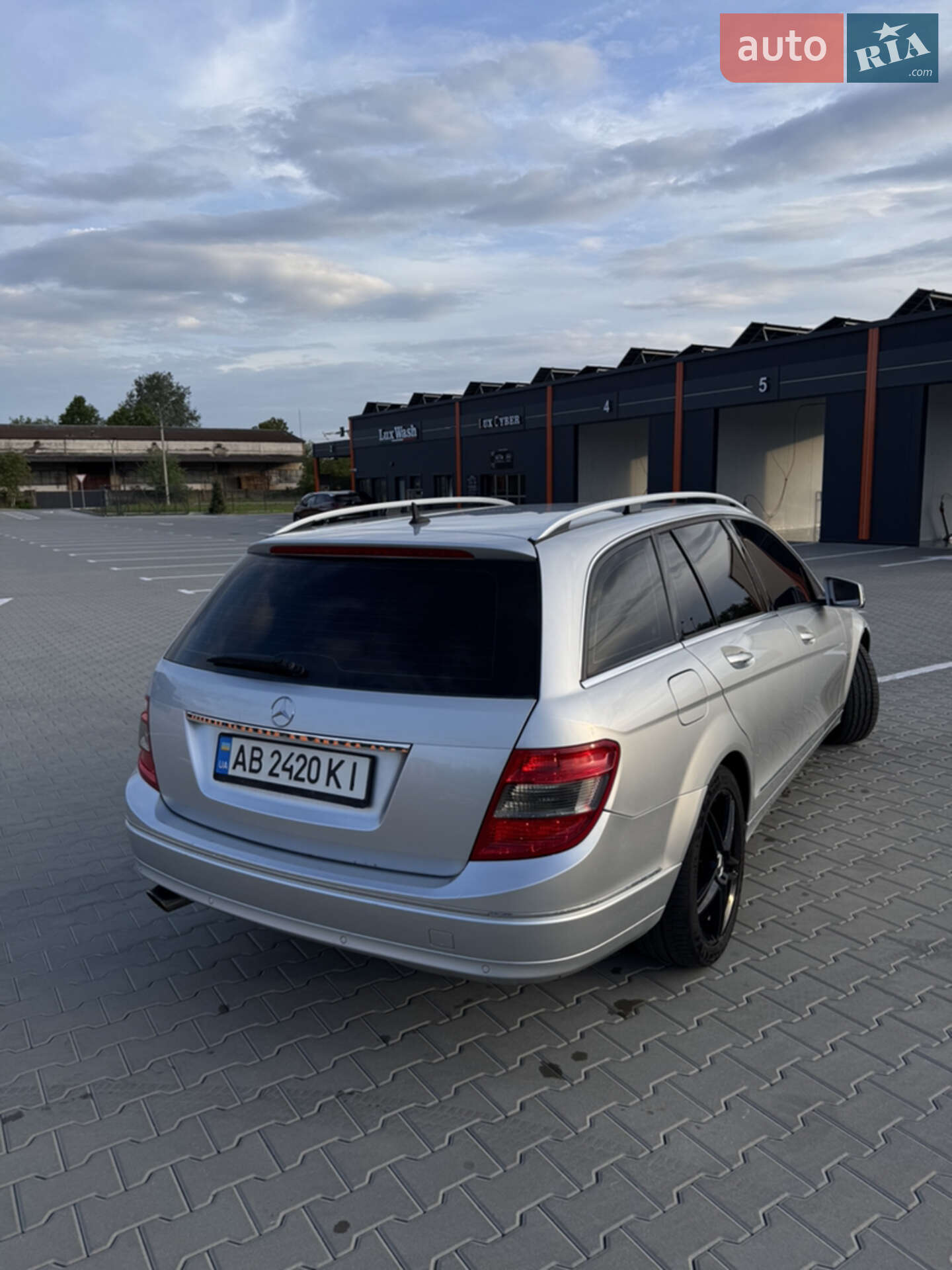 Mercedes-Benz C-Class 2009 VIN WDD2042411F354406 фото оголошення 8 з 15