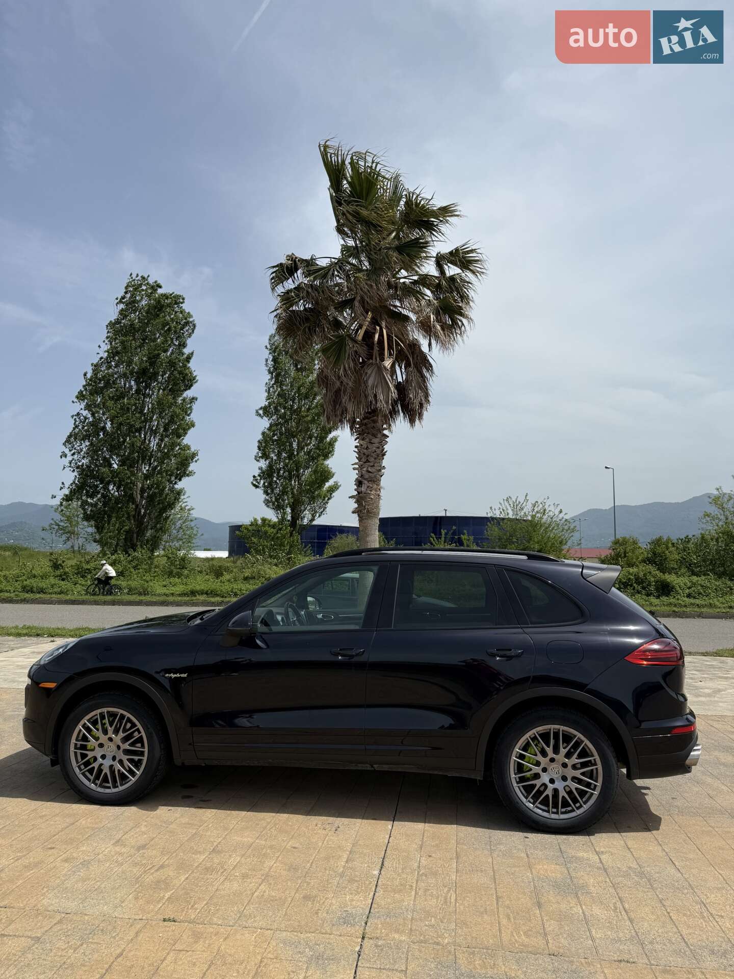 Porsche Cayenne 2016 VIN WP1AE2A29GLA64241 фото оголошення 16 з 20