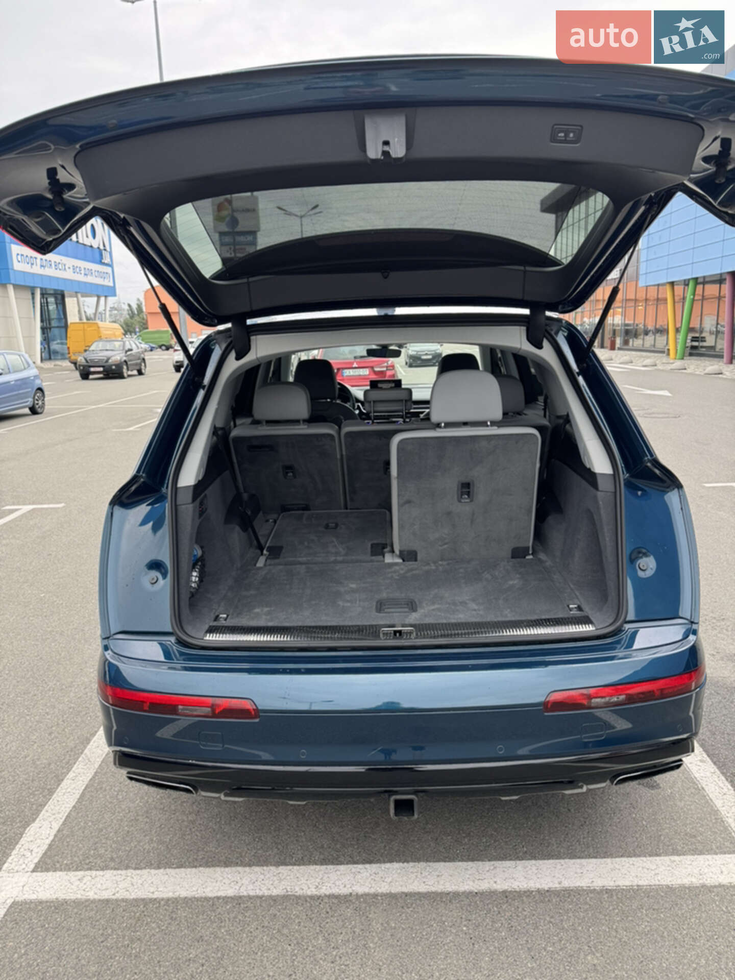 Audi Q7 2017 VIN WA1VAAF78JD023902 фото оголошення 28 з 36