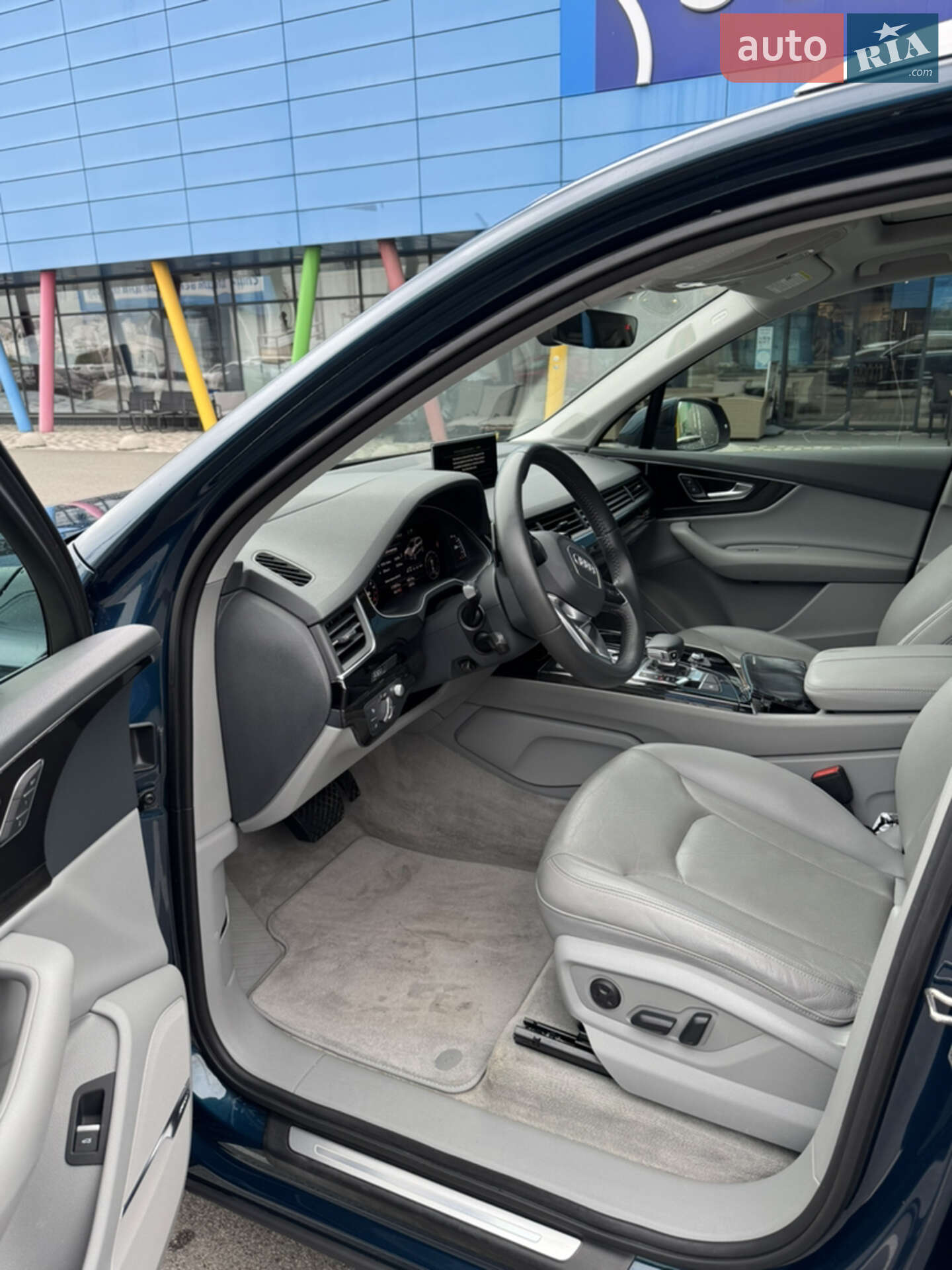 Audi Q7 2017 VIN WA1VAAF78JD023902 фото оголошення 33 з 36