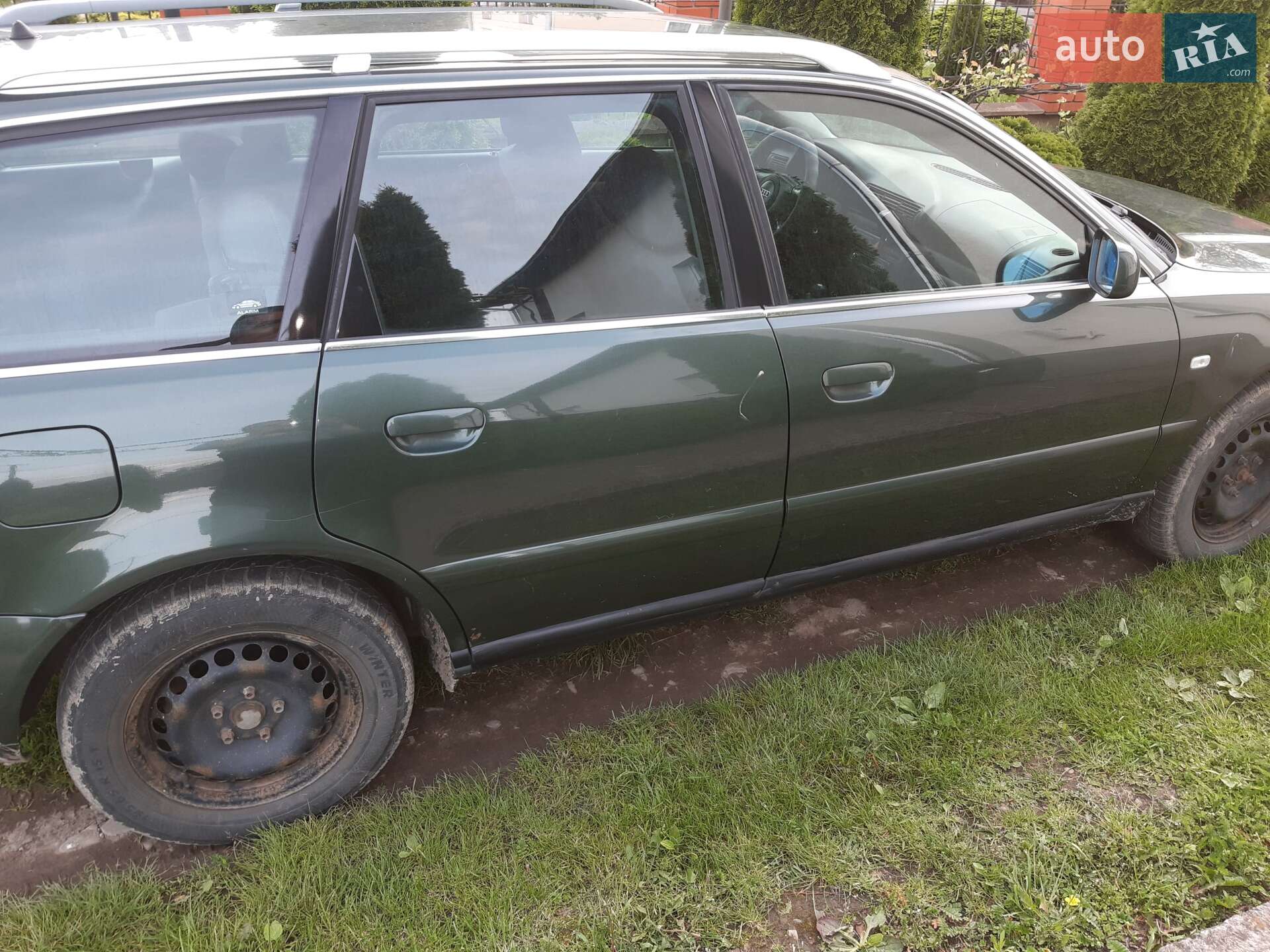 Audi A4 2001 VIN WAUZZZ8DZ1A123047 фото оголошення 4 з 7
