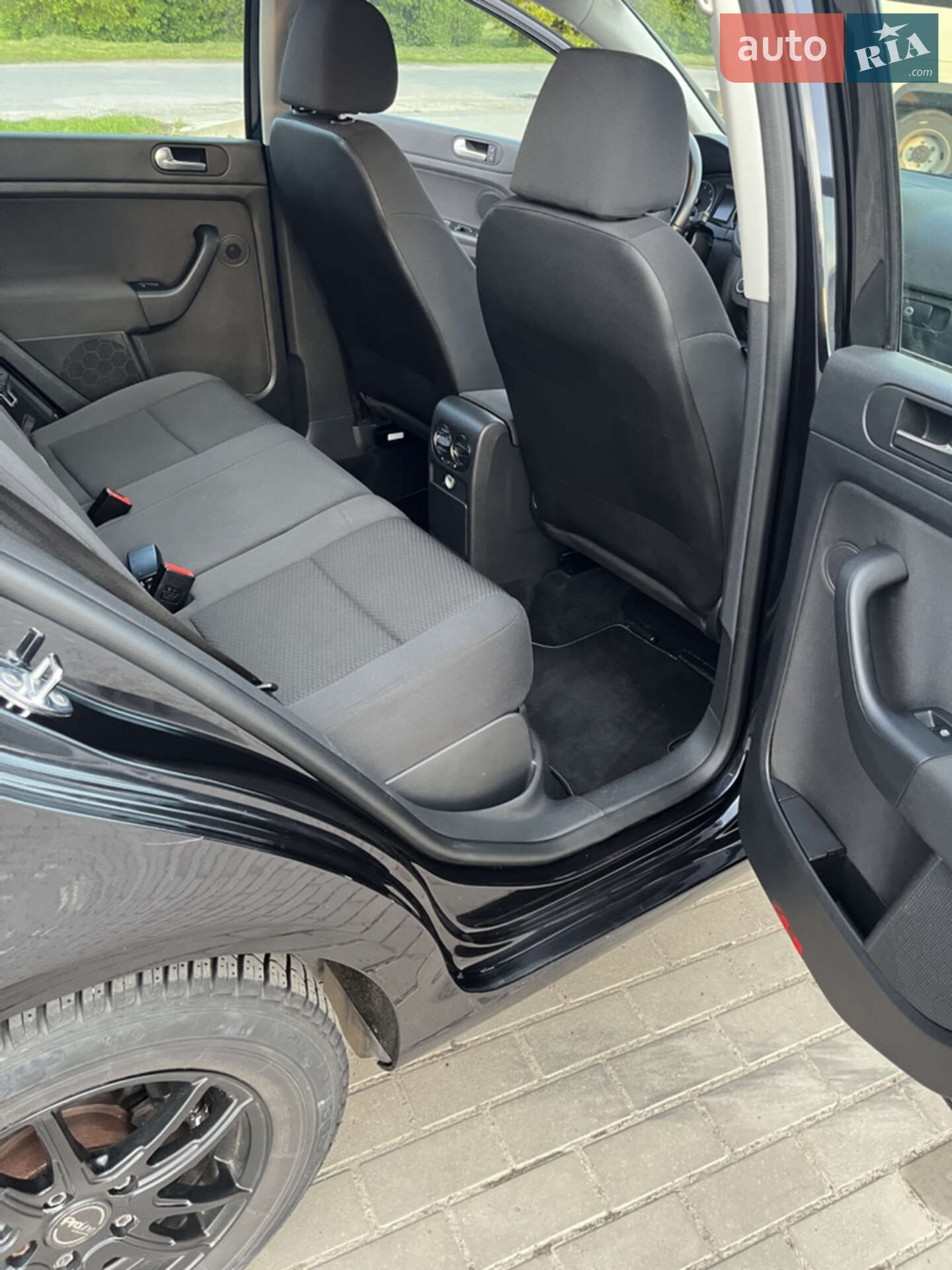 Volkswagen Golf Plus 2010 VIN WVWZZZ1KZAW585901 фото оголошення 30 з 56