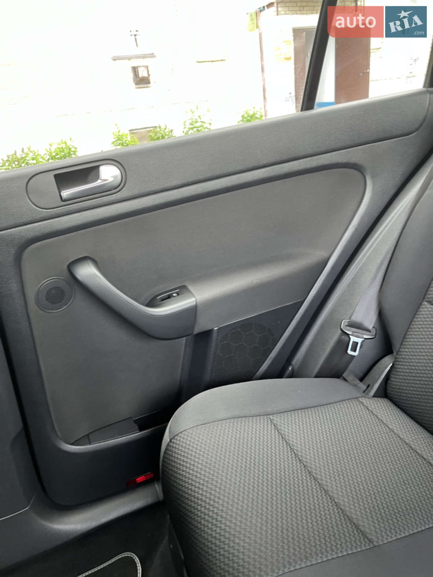 Volkswagen Golf Plus 2010 VIN WVWZZZ1KZAW585901 фото оголошення 36 з 56