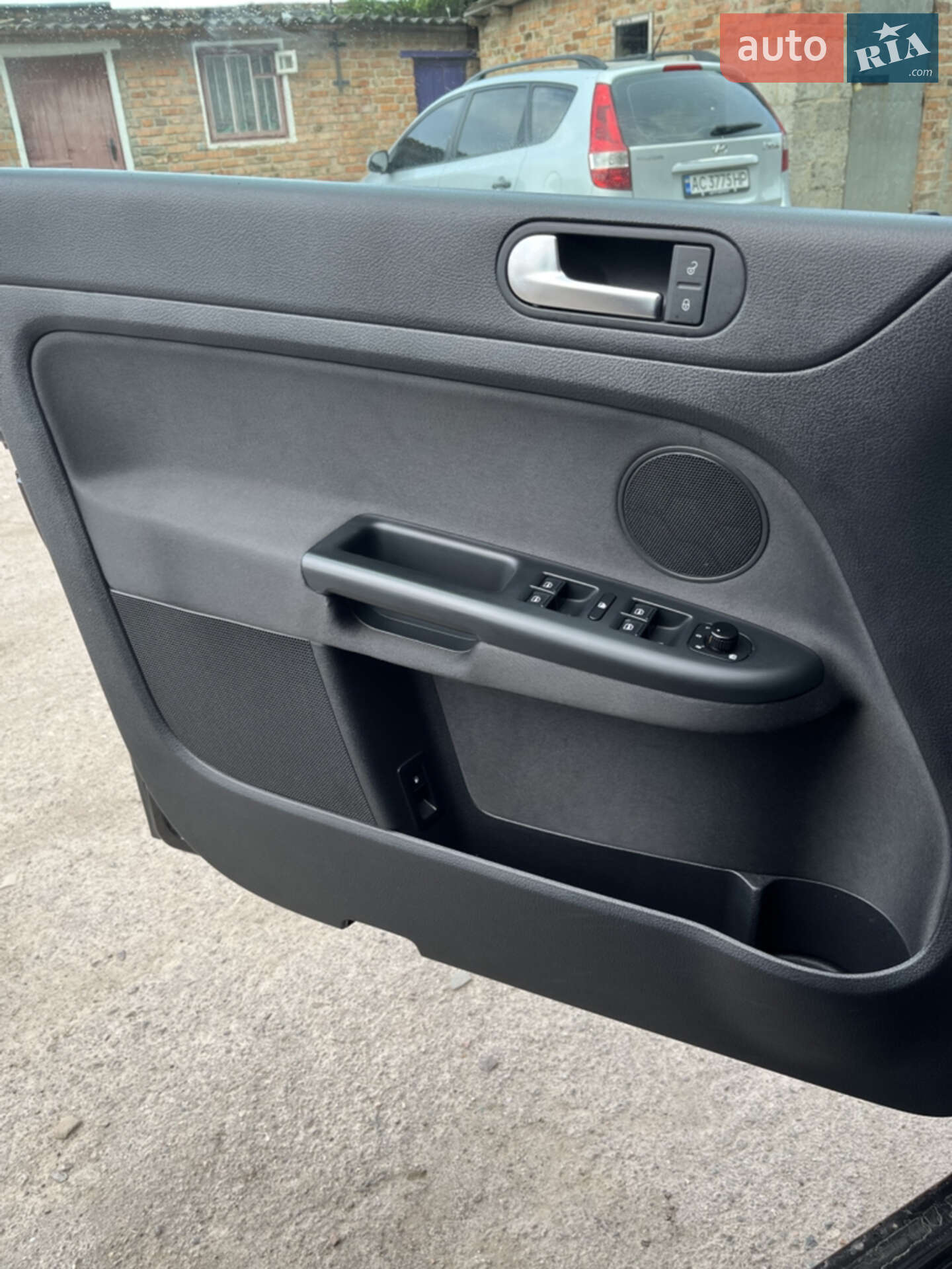 Volkswagen Golf Plus 2010 VIN WVWZZZ1KZAW585901 фото оголошення 37 з 56
