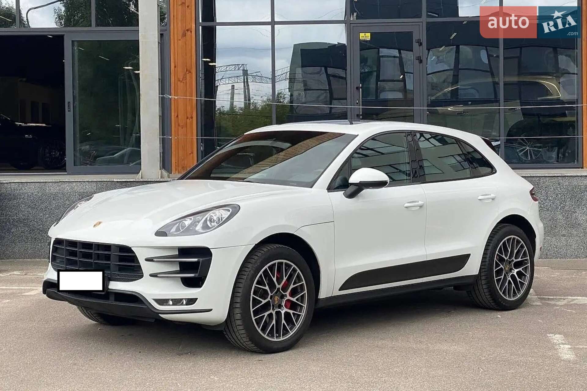 Porsche Macan 2014 VIN WP1ZZZ95ZELB90131 фото оголошення 3 з 13