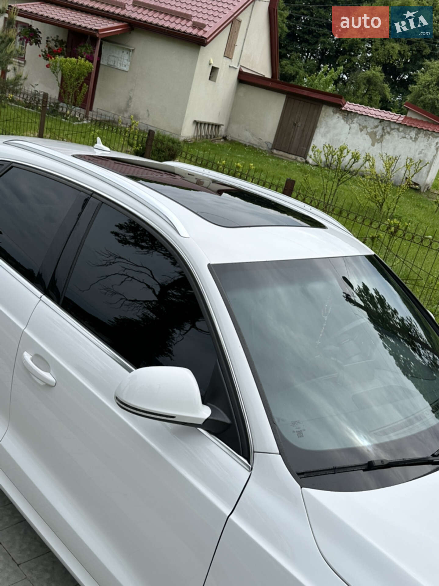 Audi Q3 2014 VIN WA1EFCFS0FR008273 фото оголошення 4 з 16