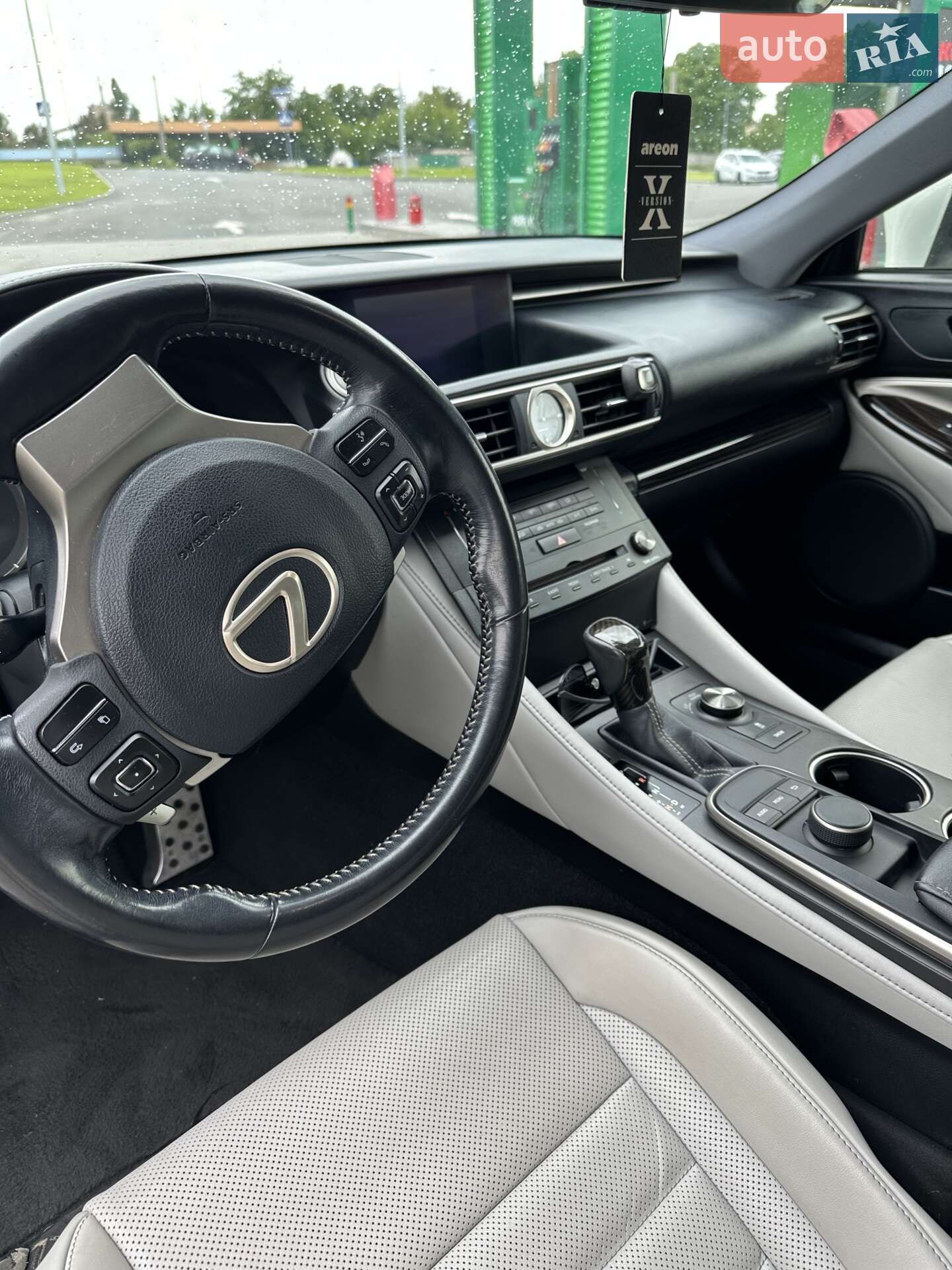 Lexus RC 2016 VIN JTHHA5BC5G5003783 фото оголошення 13 з 26