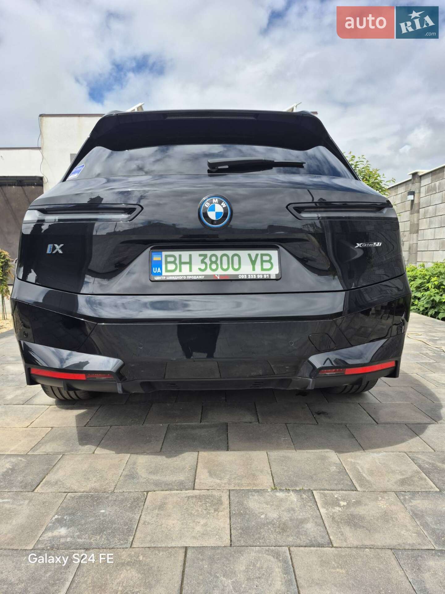 BMW iX 2023 VIN WB523CF03RCP89714 фото оголошення 2 з 28