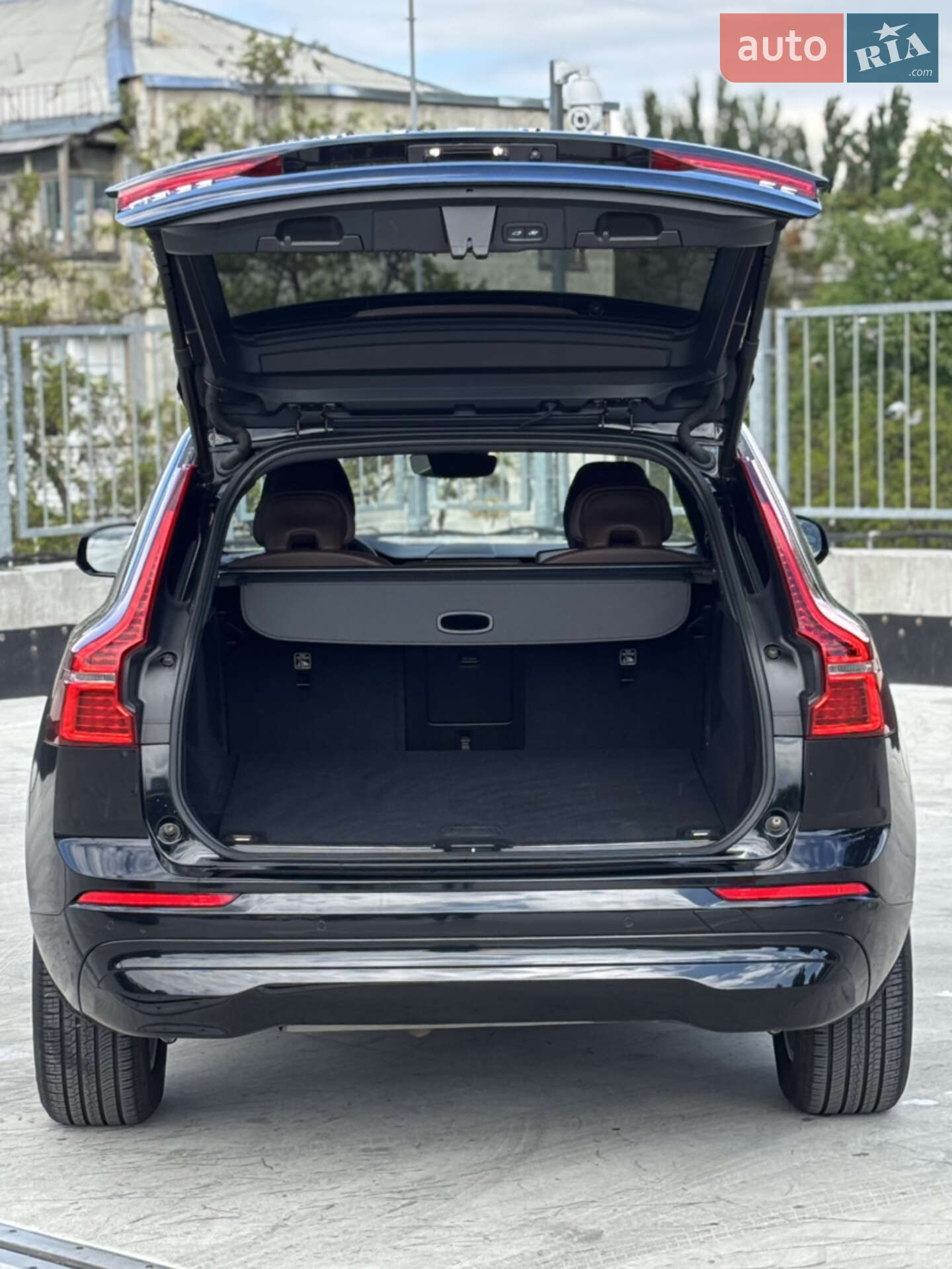 Volvo XC60 2022 VIN YV4L12DK2N1051287 фото оголошення 23 з 25