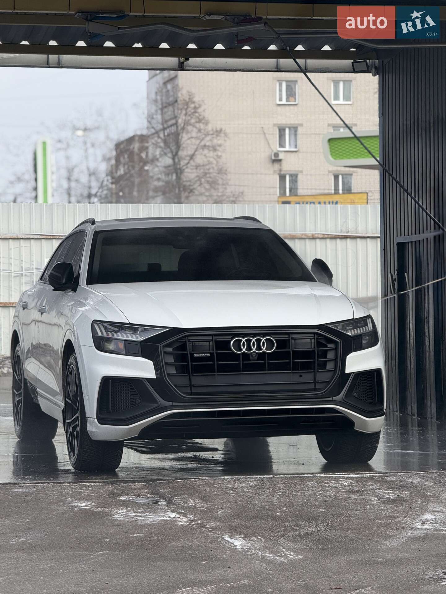 Audi Q8 2020 VIN WA1FVAF14LD027128 фото оголошення 2 з 4