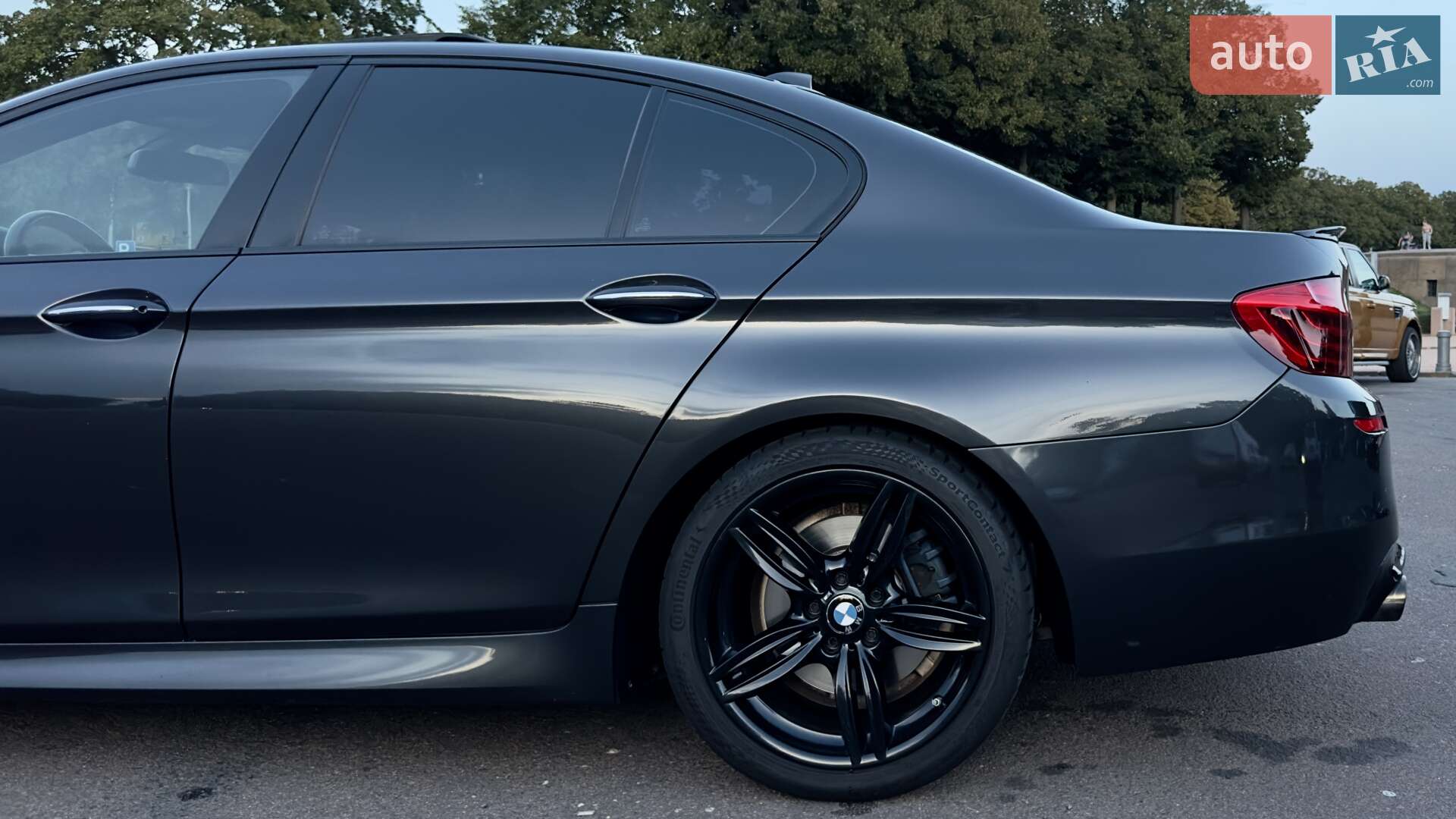 BMW 5 Series 2014 VIN WBA5B1C54ED483017 фото оголошення 9 з 37
