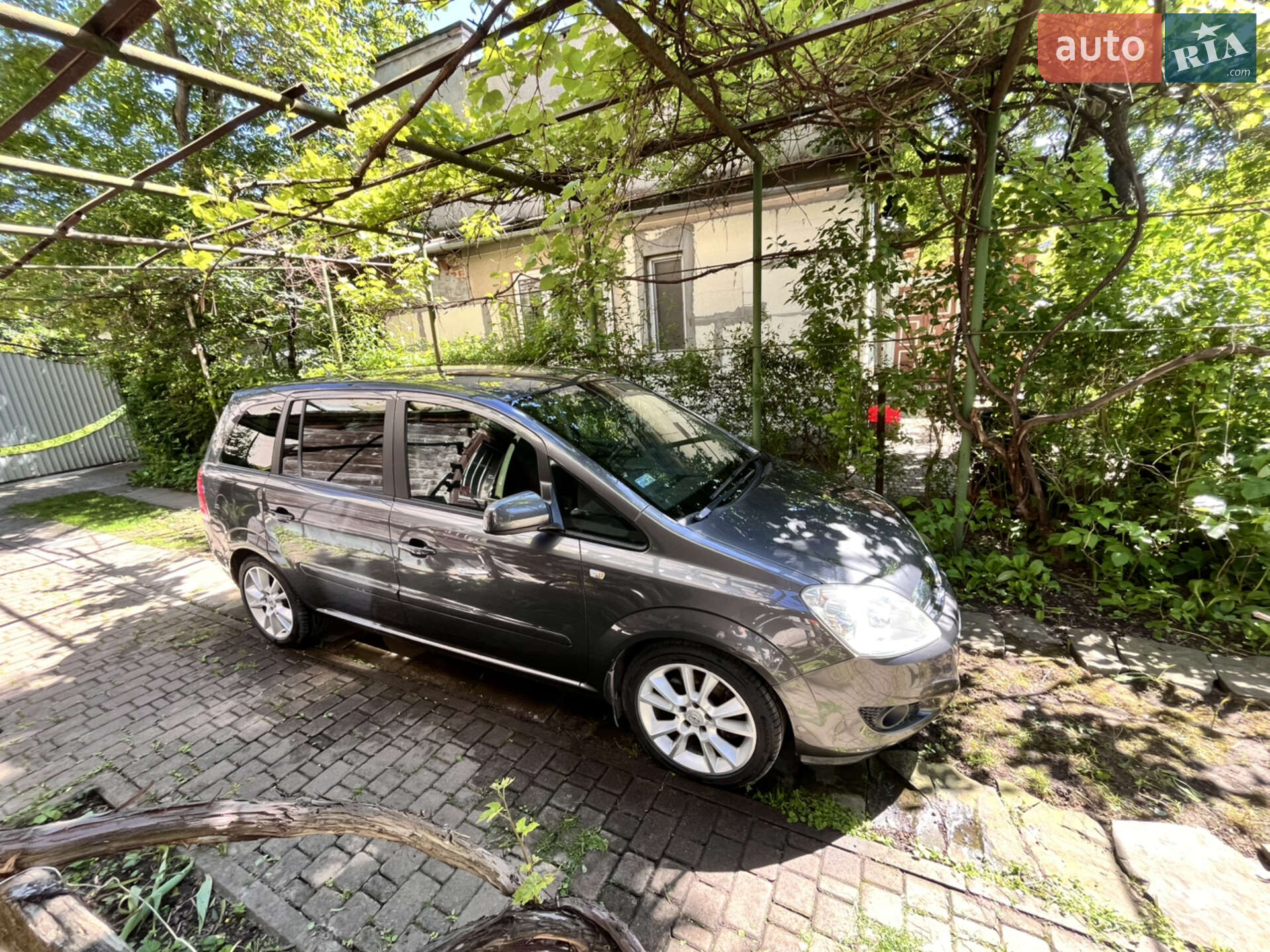 Opel Zafira 2009 VIN W0L0AHM75AG024624 фото оголошення 2 з 18