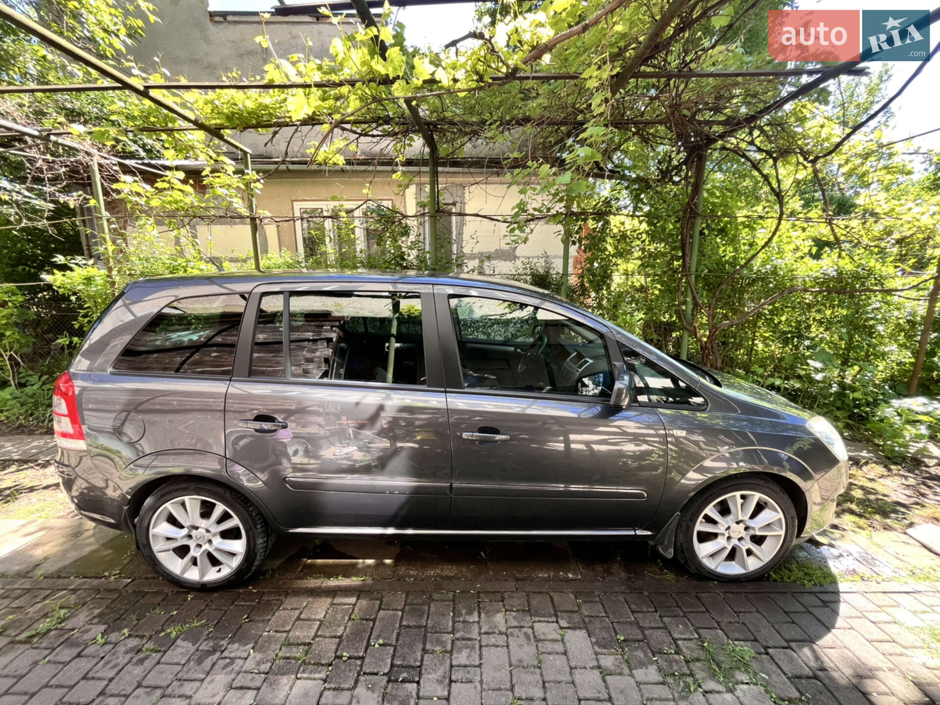 Opel Zafira 2009 VIN W0L0AHM75AG024624 фото оголошення 3 з 18
