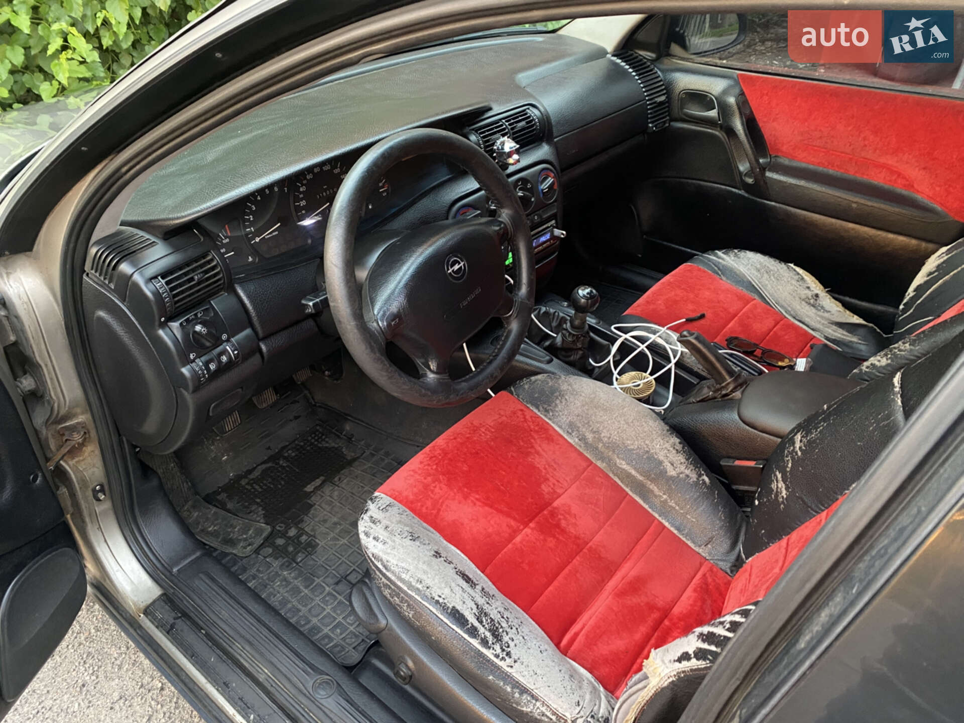 Opel Omega 1996 VIN W0L000025T1130212 фото оголошення 8 з 12