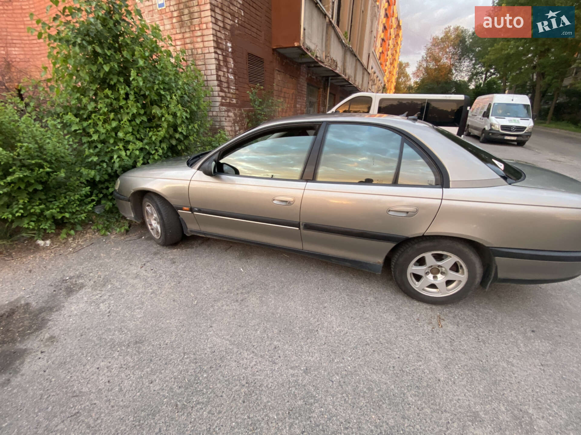 Opel Omega 1996 VIN W0L000025T1130212 фото оголошення 9 з 12