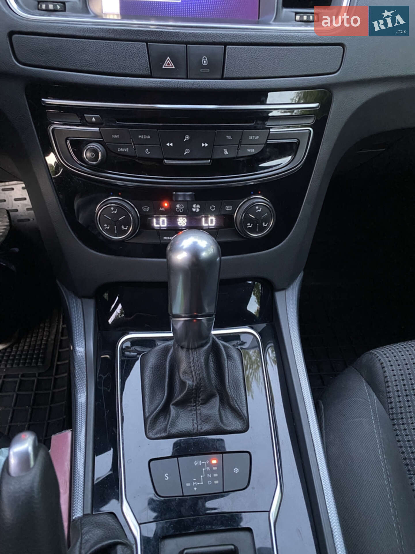 Peugeot 508 2016 VIN VF38EBHZTGL010617 фото оголошення 13 з 16