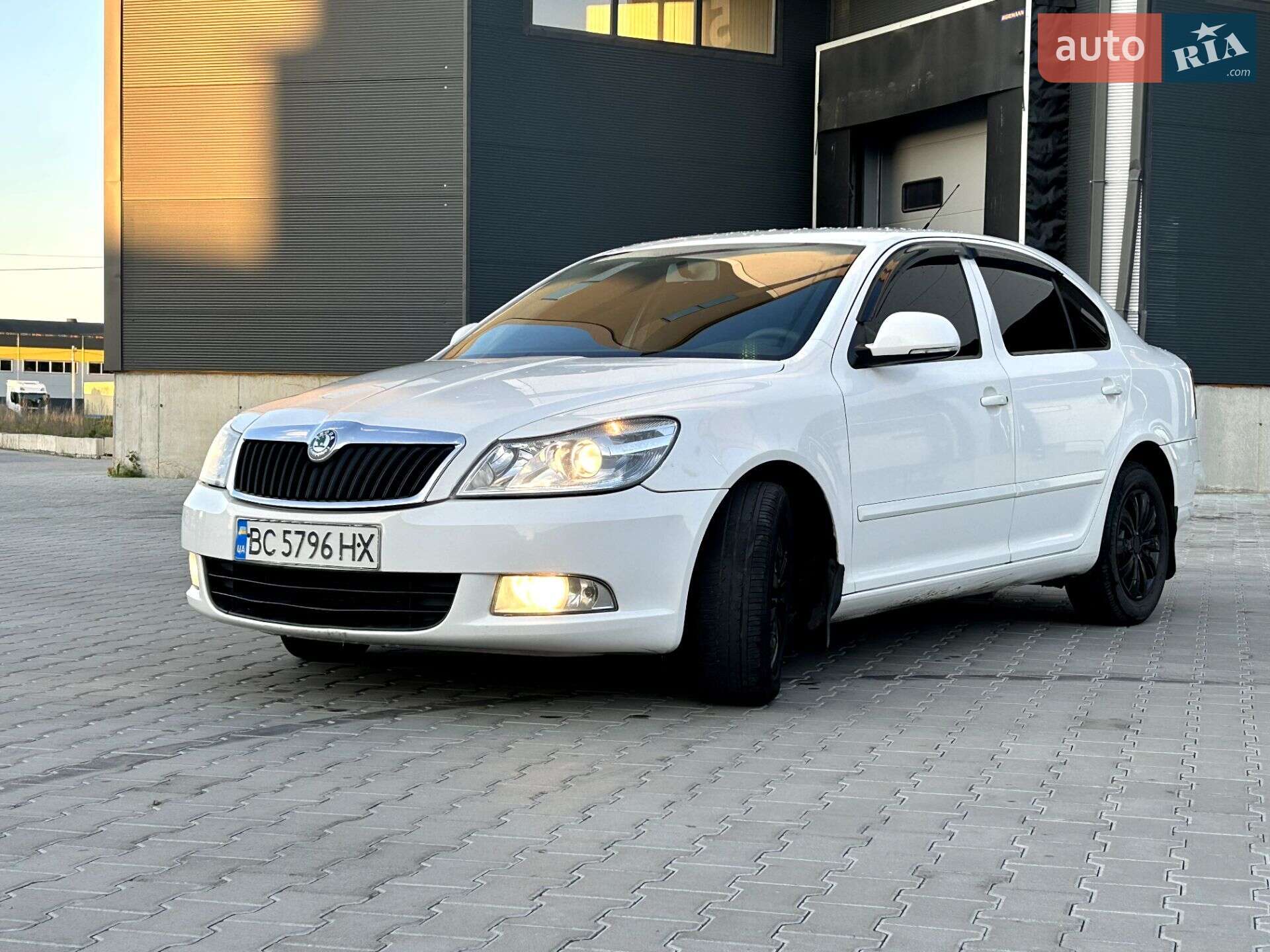 Skoda Octavia 2011 VIN TMBCT61Z4C2046721 фото оголошення 3 з 14