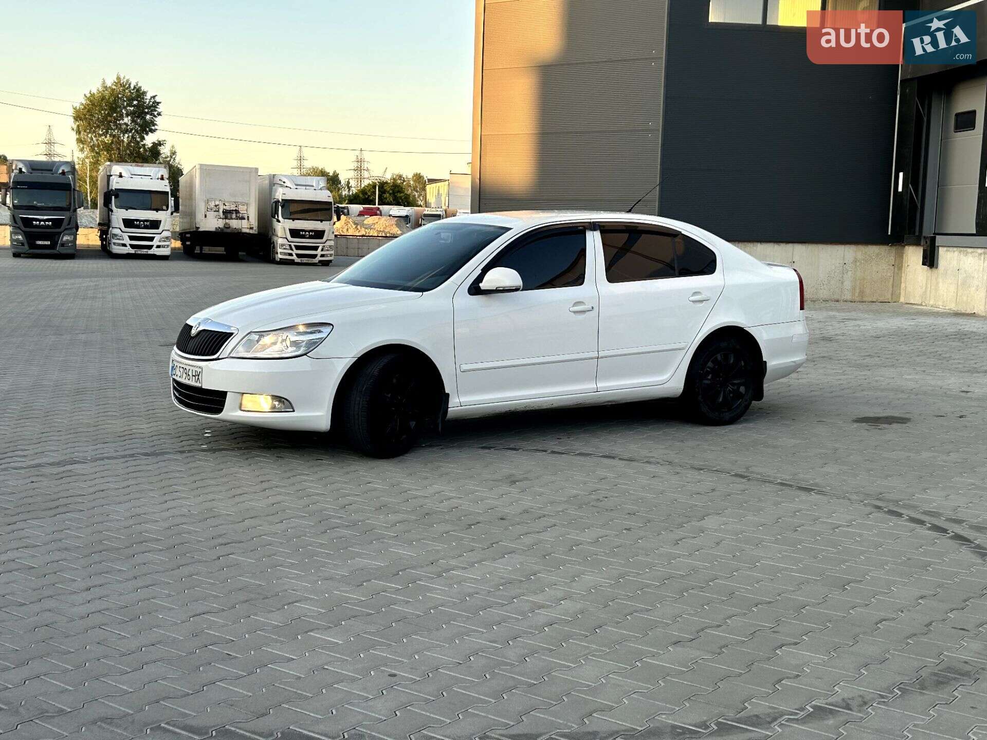 Skoda Octavia 2011 VIN TMBCT61Z4C2046721 фото оголошення 4 з 14