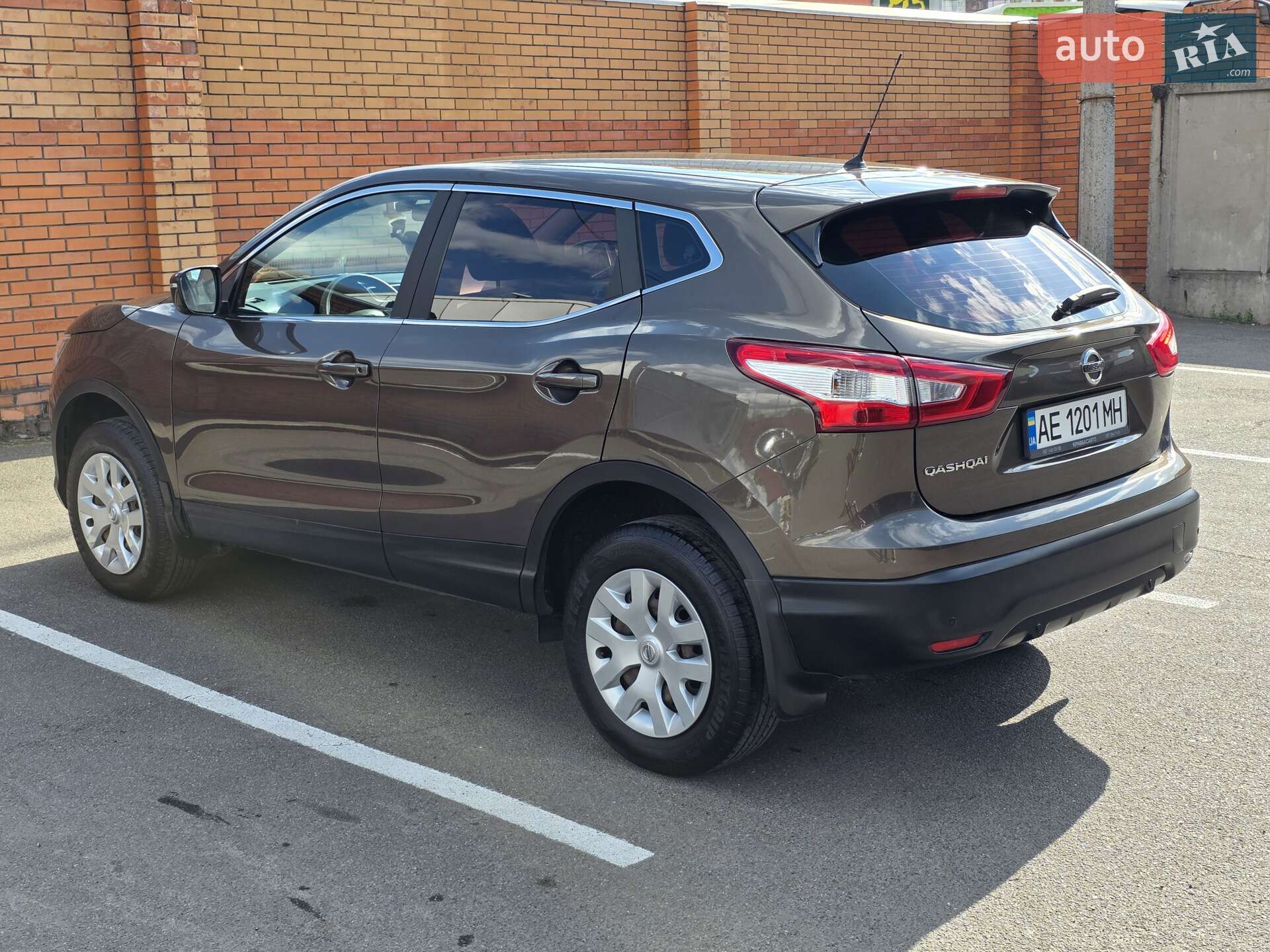 Nissan Qashqai 2017 VIN SJNFEAJ11UZ048130 фото оголошення 7 з 43