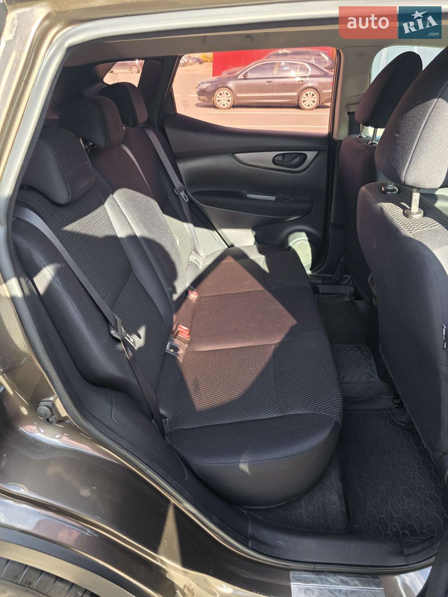 Nissan Qashqai 2017 VIN SJNFEAJ11UZ048130 фото оголошення 17 з 43